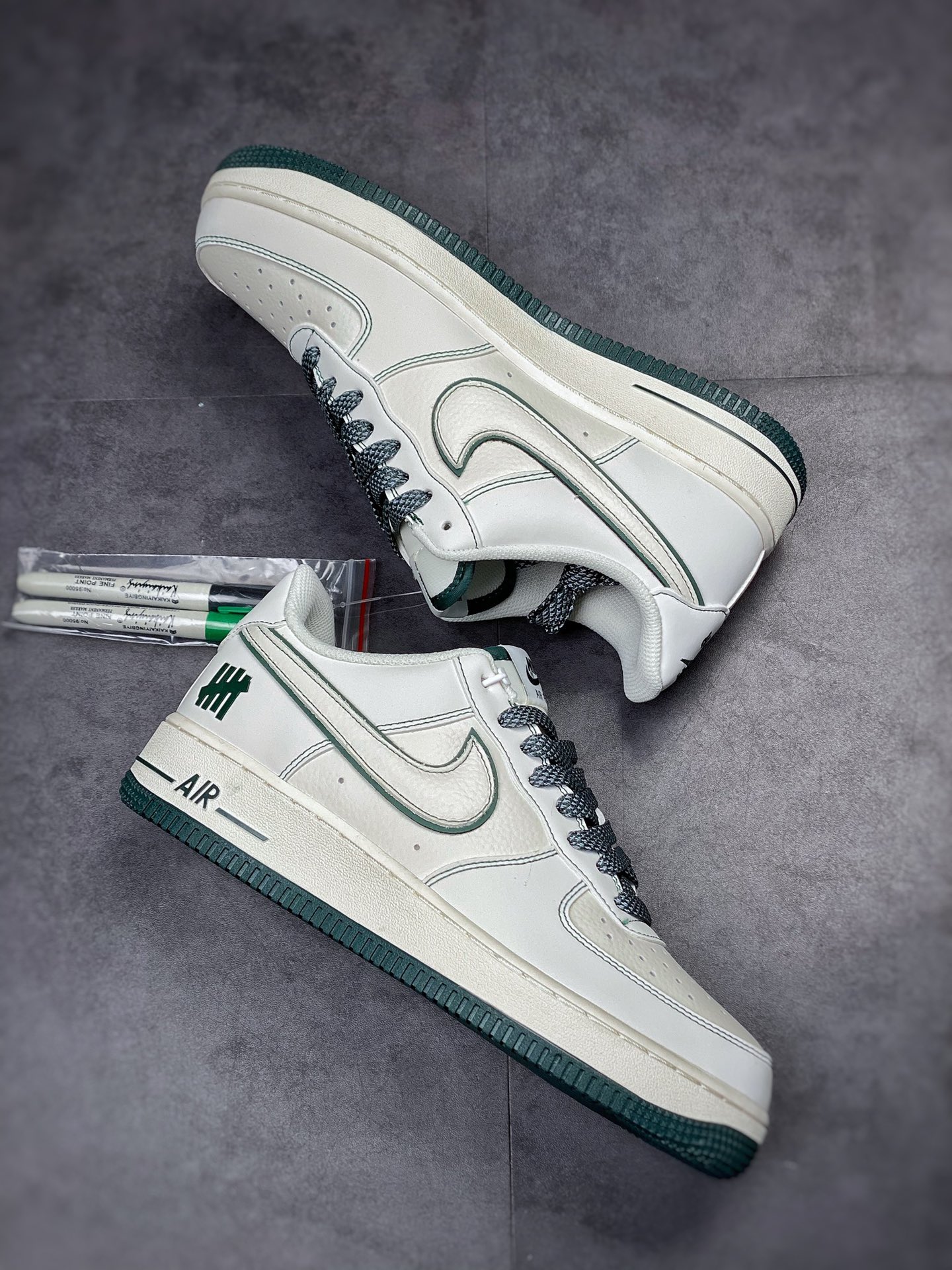 240 Nike Air Force 1 Low 07 米绿反光 UN3699-066