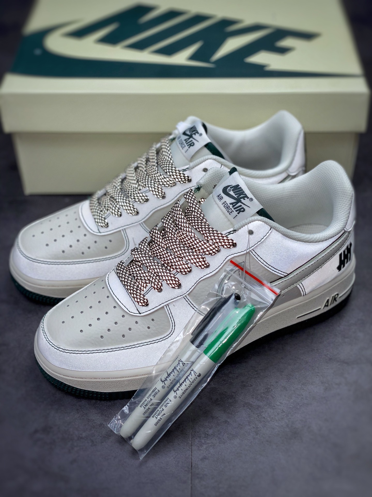 240 Nike Air Force 1 Low 07 米绿反光 UN3699-066