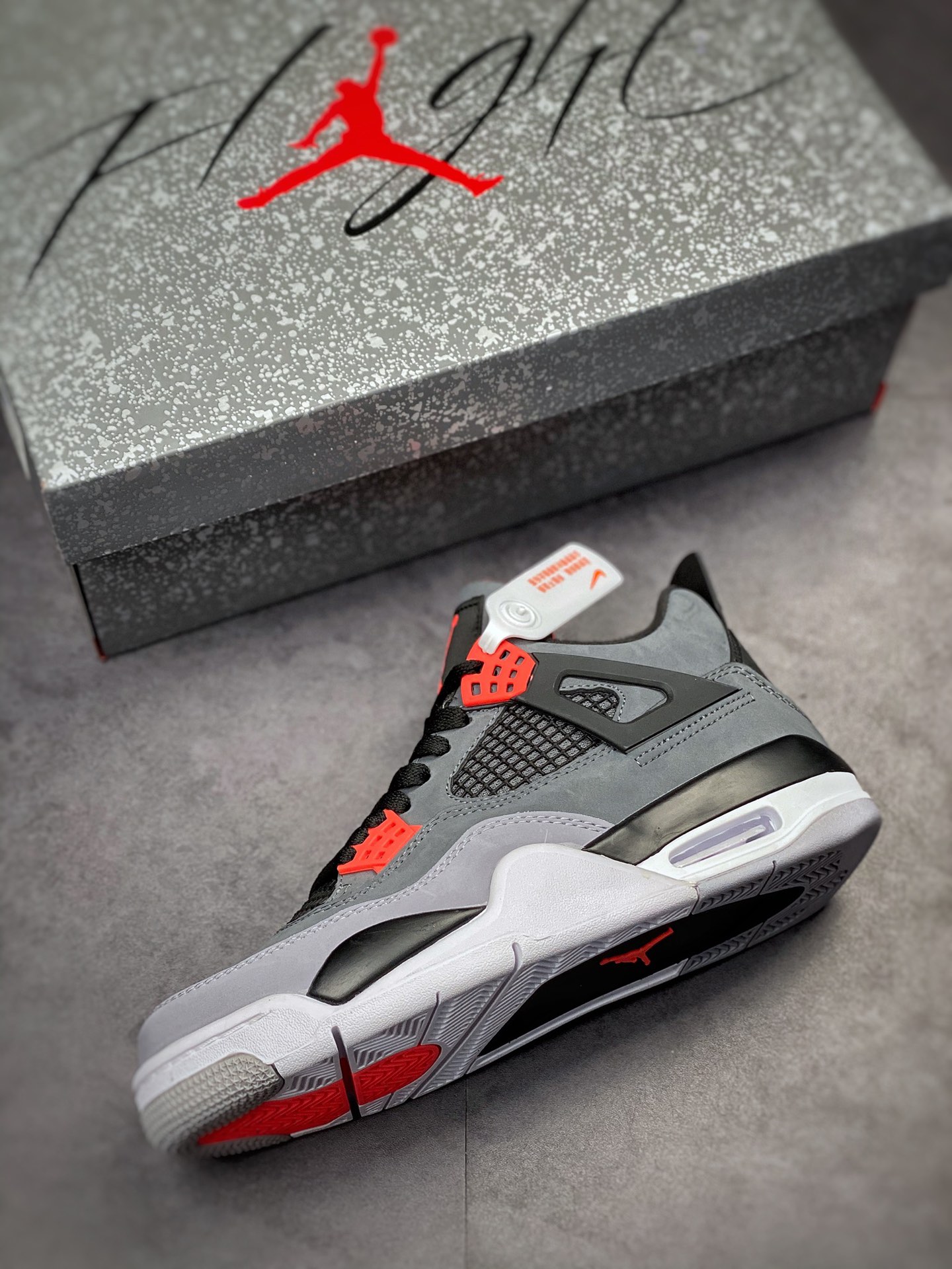 240 Air Jordan 4 Retro 黑灰红外线 DH6927-061
