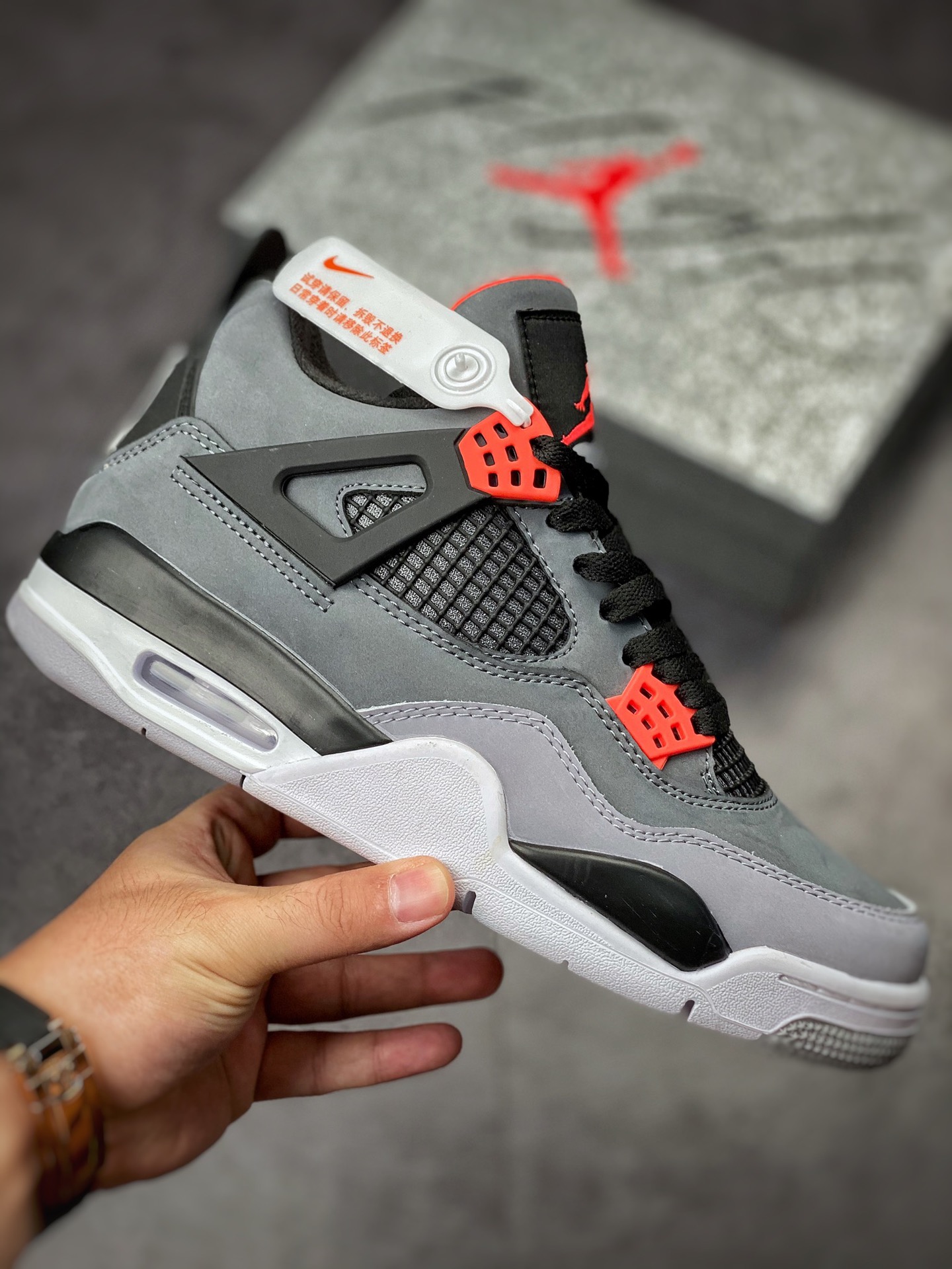 240 Air Jordan 4 Retro 黑灰红外线 DH6927-061