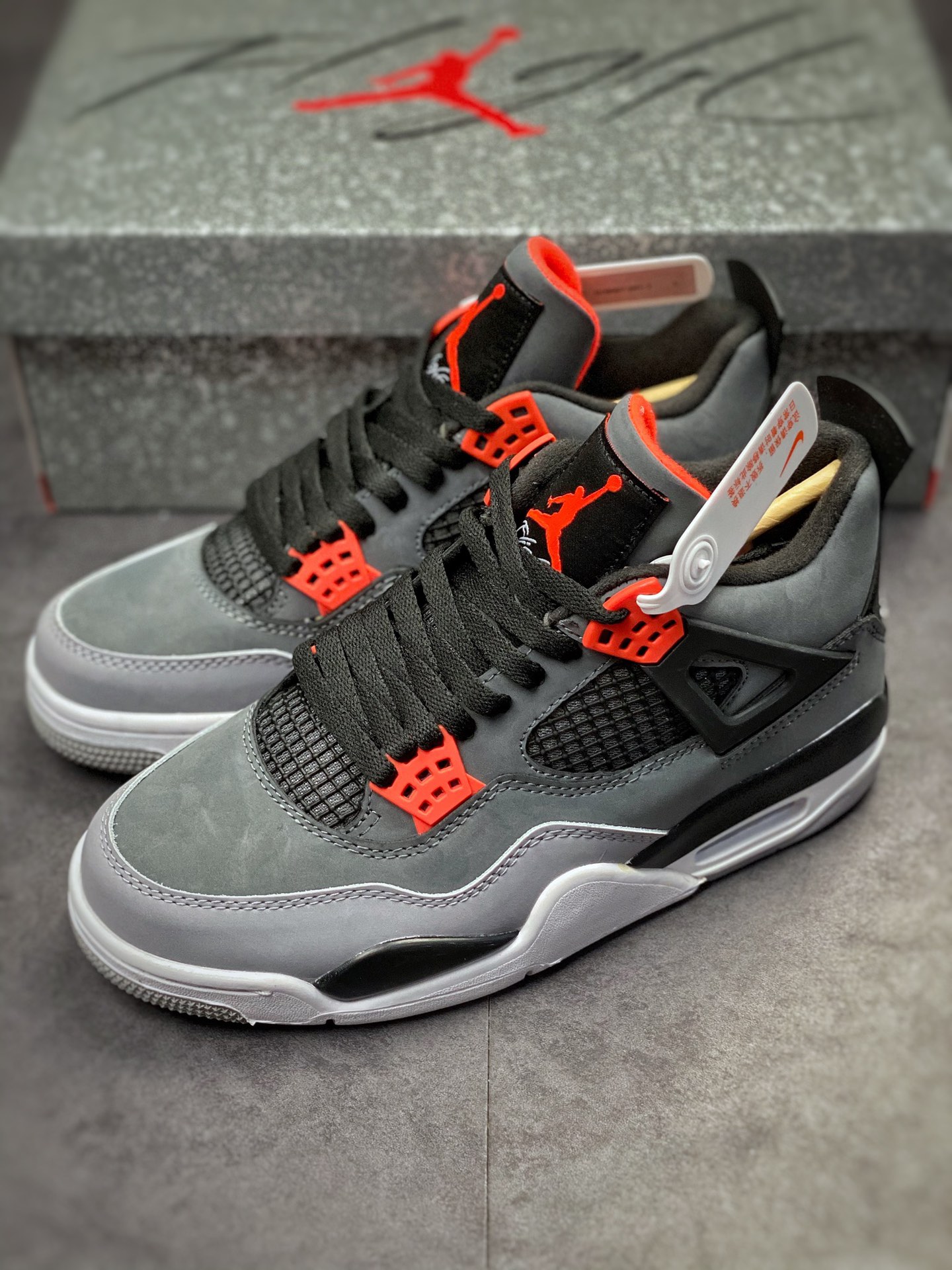 240 Air Jordan 4 Retro 黑灰红外线 DH6927-061