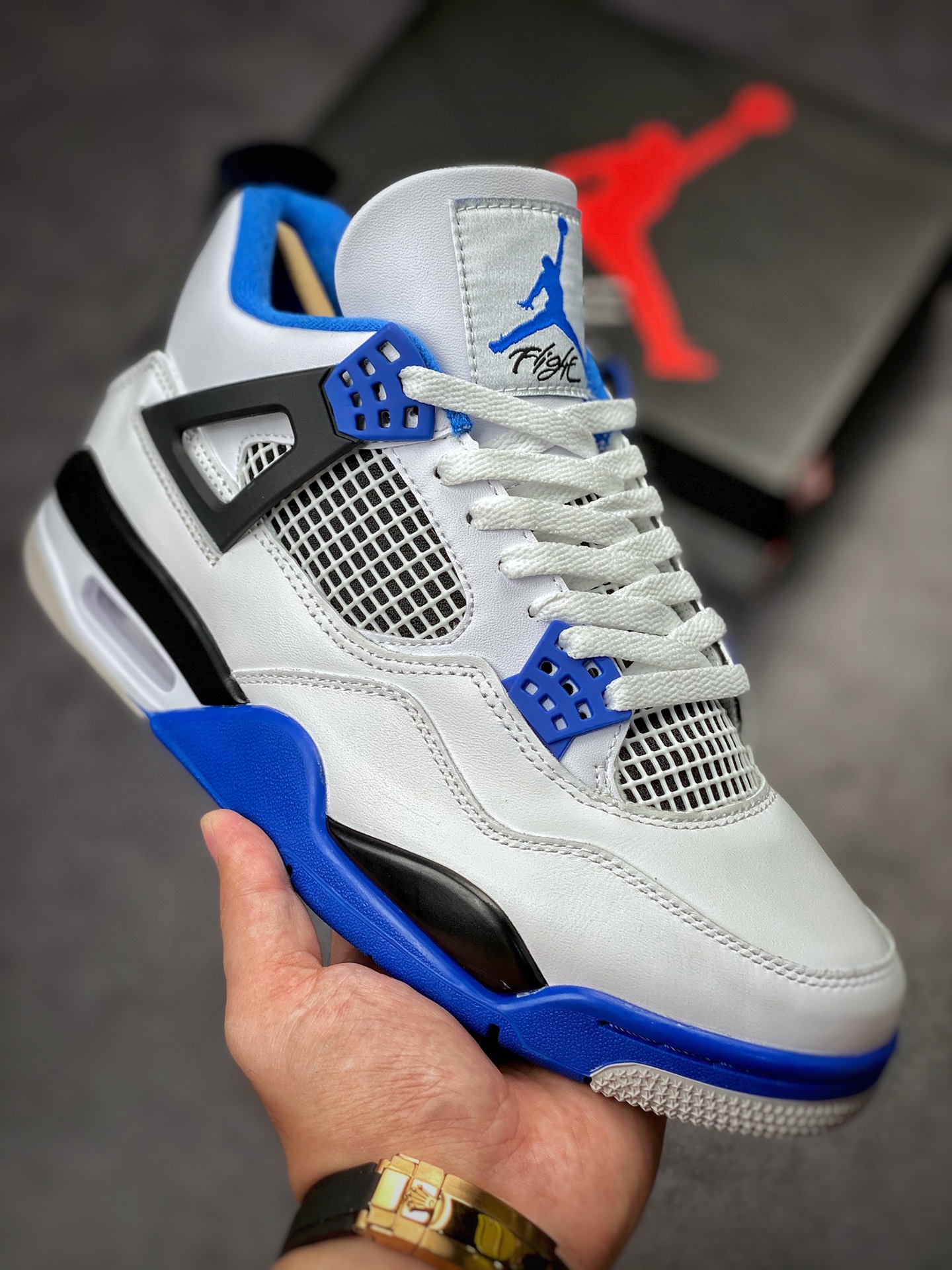 300 Air Jordan 4 Retro “Motorsports” 赛车蓝 308497-117