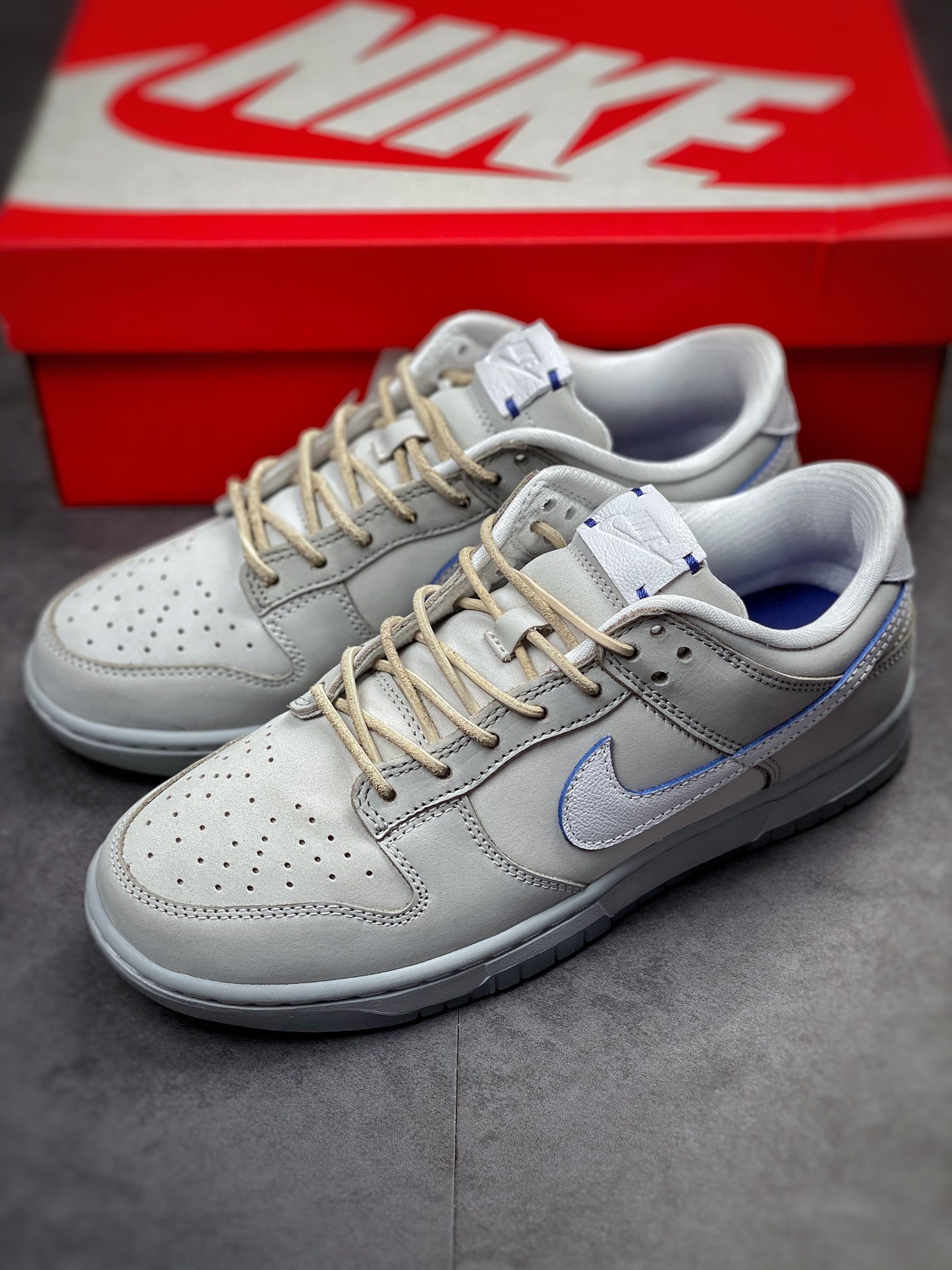 280 Nike SB Dunk Low ”Grey Leather” 月亮灰 DX3722-001