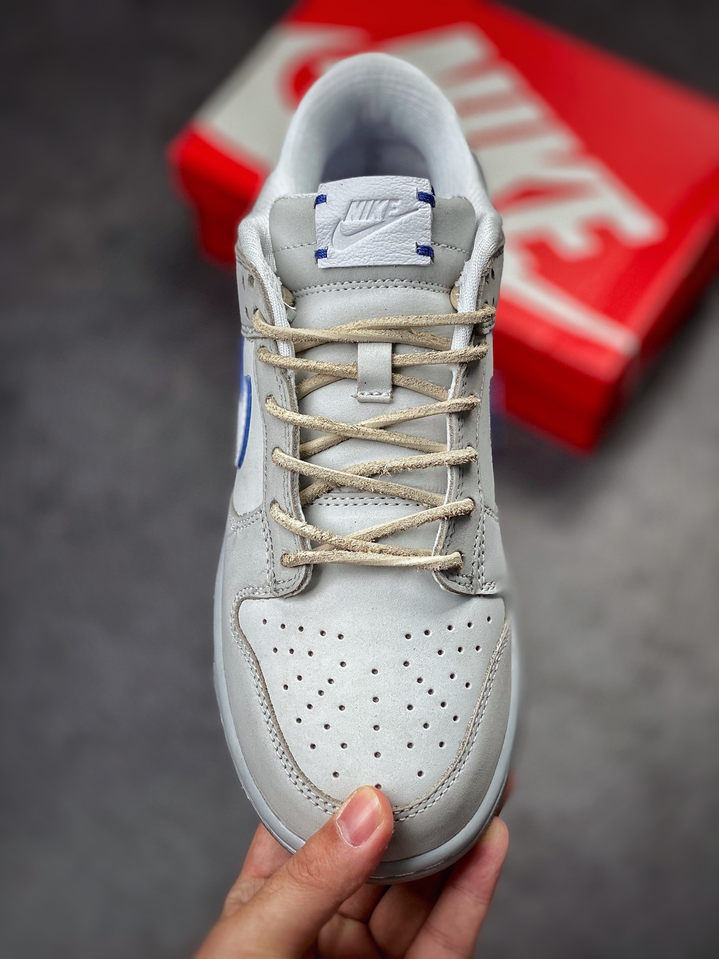 280 Nike SB Dunk Low ”Grey Leather” 月亮灰 DX3722-001