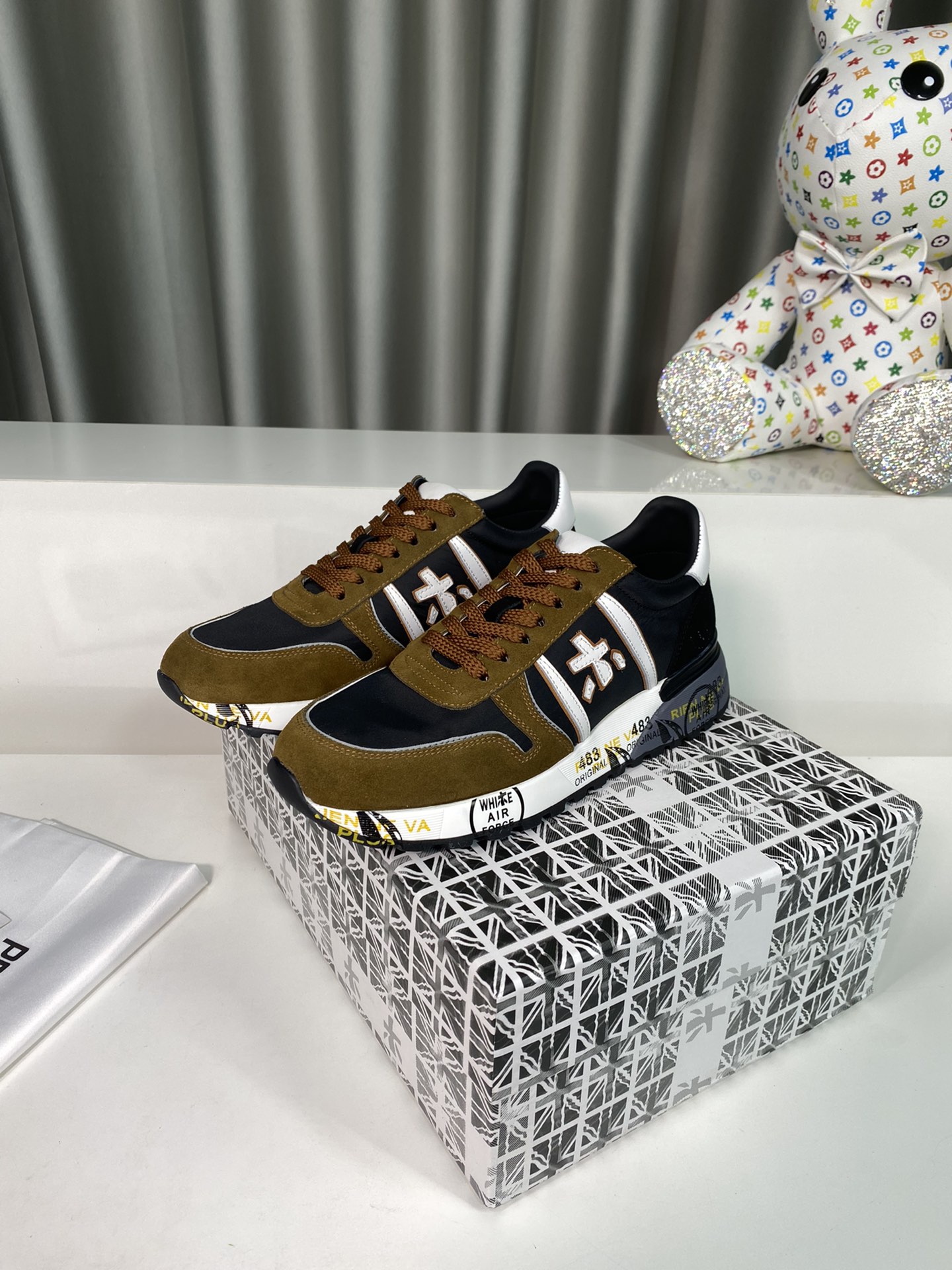 NO:229537,Men and women PREMIATA (Premiata) fashion, sports, casual, jogging, couple shoes. Primiata Italian famous products have a century-old history, all craftsmanship are all hand-made, and the LOGO with the same word as the word 