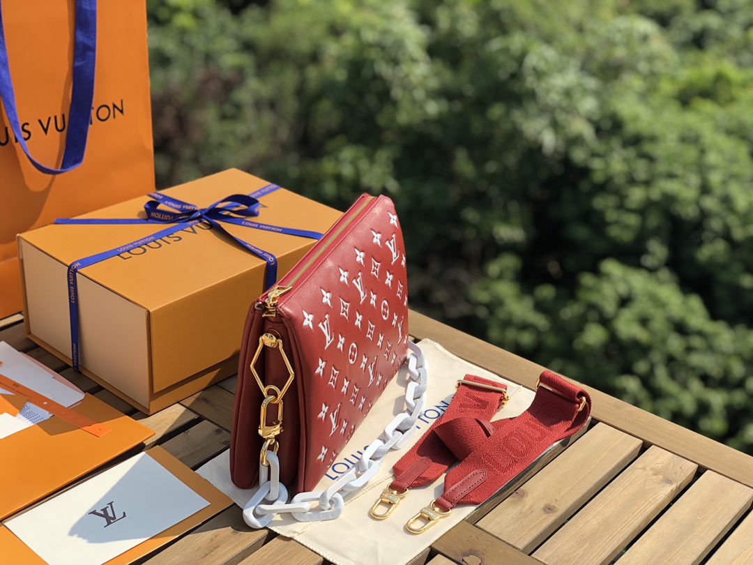 非市场普通货 进口皮料半钢五金 m20761 尺寸26*20*12cm 海外渠道到货，LV Cousin