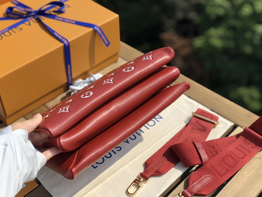 非市场普通货 进口皮料半钢五金 m20761 尺寸26*20*12cm 海外渠道到货，LV Cousin