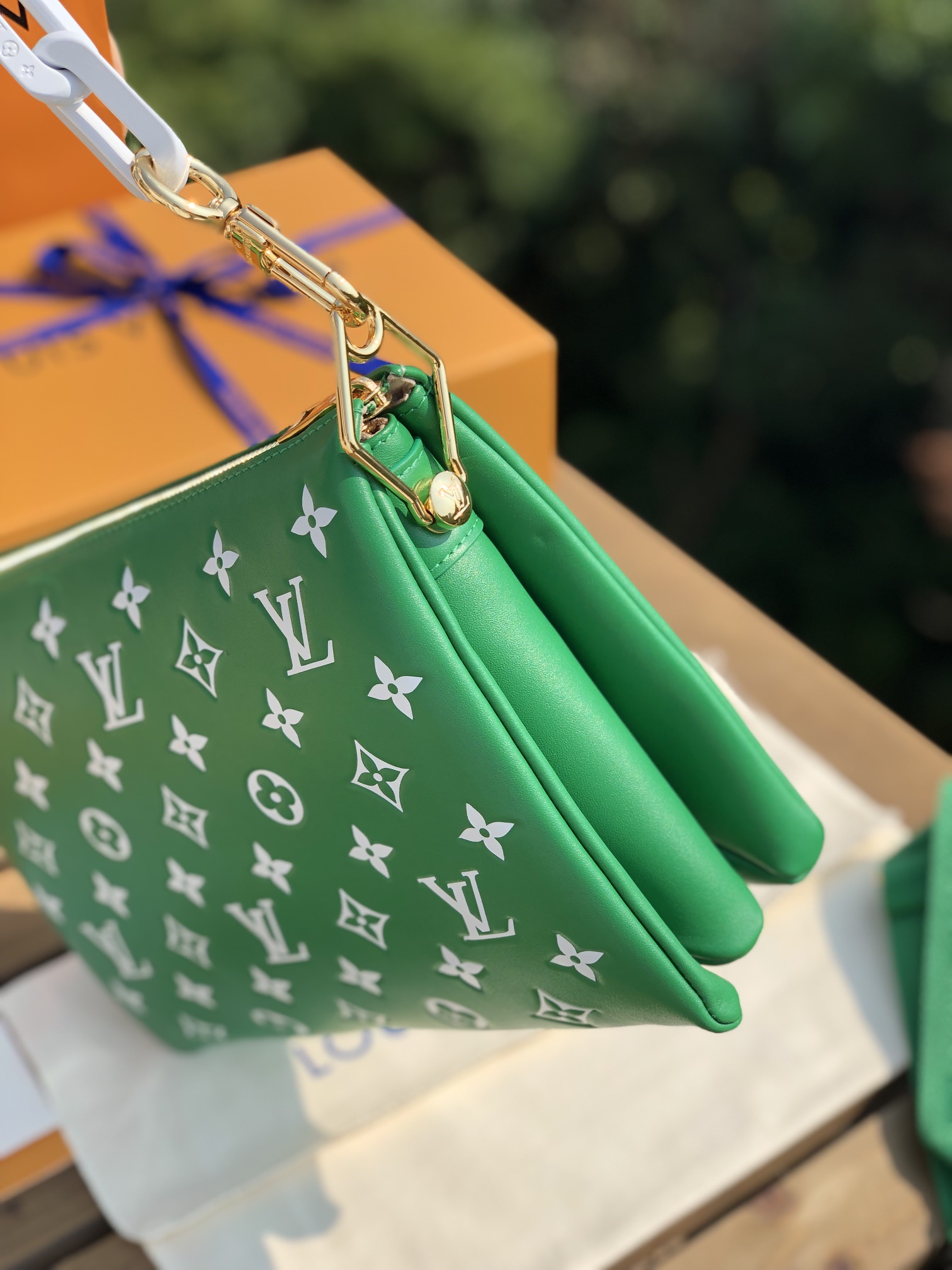 非市场普通货 进口皮料半钢五金 m20760 尺寸26*20*12cm 海外渠道到货，LV Cousin