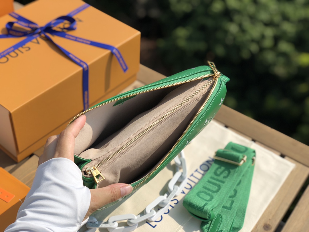 非市场普通货 进口皮料半钢五金 m20760 尺寸26*20*12cm 海外渠道到货，LV Cousin