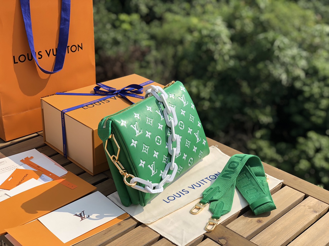 非市场普通货 进口皮料半钢五金 m20760 尺寸26*20*12cm 海外渠道到货，LV Cousin