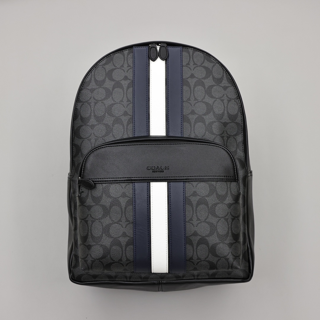 蔻驰男士双肩包💰300 出口订单,独家供货,极致工艺,无暇品质,可放置笔记本电脑,容量超大,厚实肩带,双向拉链开合,蜂窝网背垫。 规格:40*27*13cm