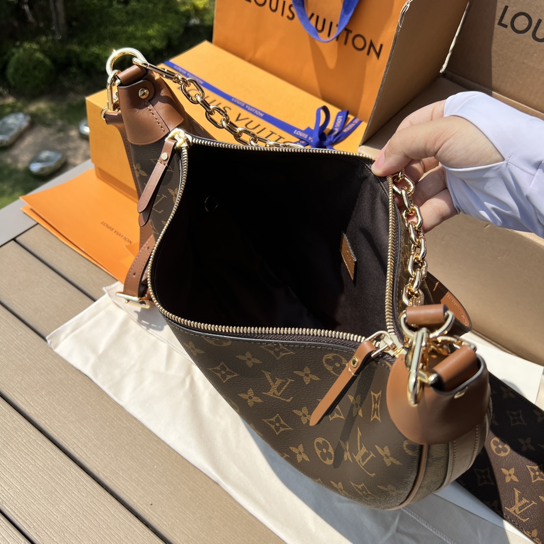 🌼 m46311尺寸：38×26×10cmLV海外渠道资源特供大号豌豆包❗️这款流浪汉环形包灵活宽敞，结