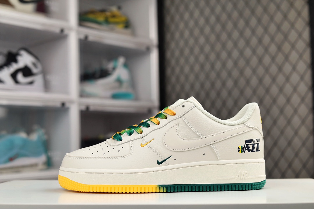 H5 Nk Air Force 1 Low ’07“米黄绿”空军一号低帮休闲板鞋 ZJ6695-303定制头层皮料 3M反光 原楦原纸板 水晶双色大底 纯正版型 内置全掌气垫