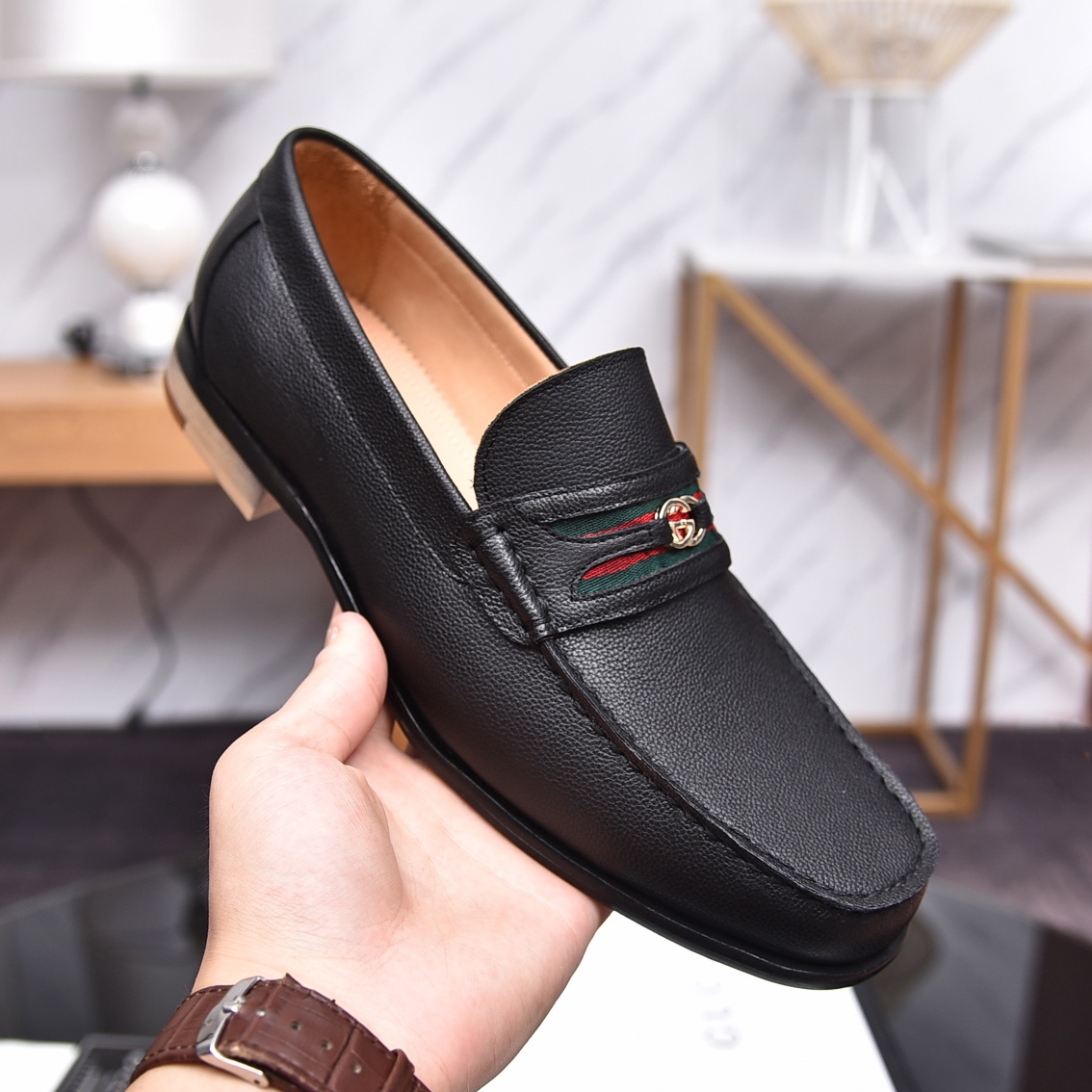 NO:344571,**Boutique recommendation**Guqi**Latest casual leather shoes, official website synchronization, top version on the market, purely handmade. Fabric imported calfskin with water dyed beef 38, 39, 40, 41, 42, 43, 44. (45 can be customized, cowhide19860909**精品推荐**古奇**最新休闲皮鞋 官网同步 市场上顶级版本 纯手工制作.面料进口小牛皮配水染牛里38、39、40、41、42、43、44.（45可定做,,cowhide,Men's shoes