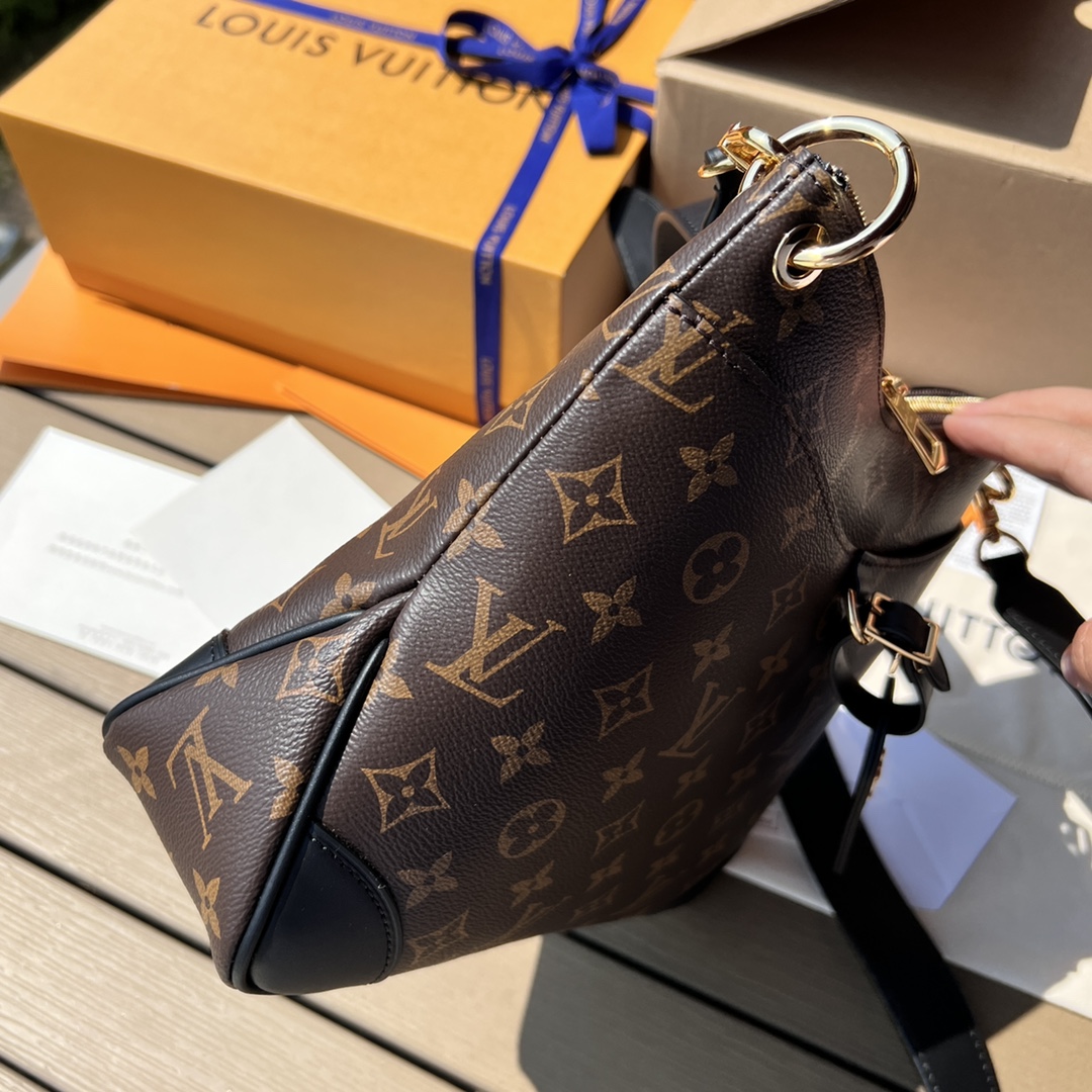 非市场普通货 进口皮料半钢五金m45353尺寸:28×25×9cmLV渠道资源特供订单牛角包❗️路易威登