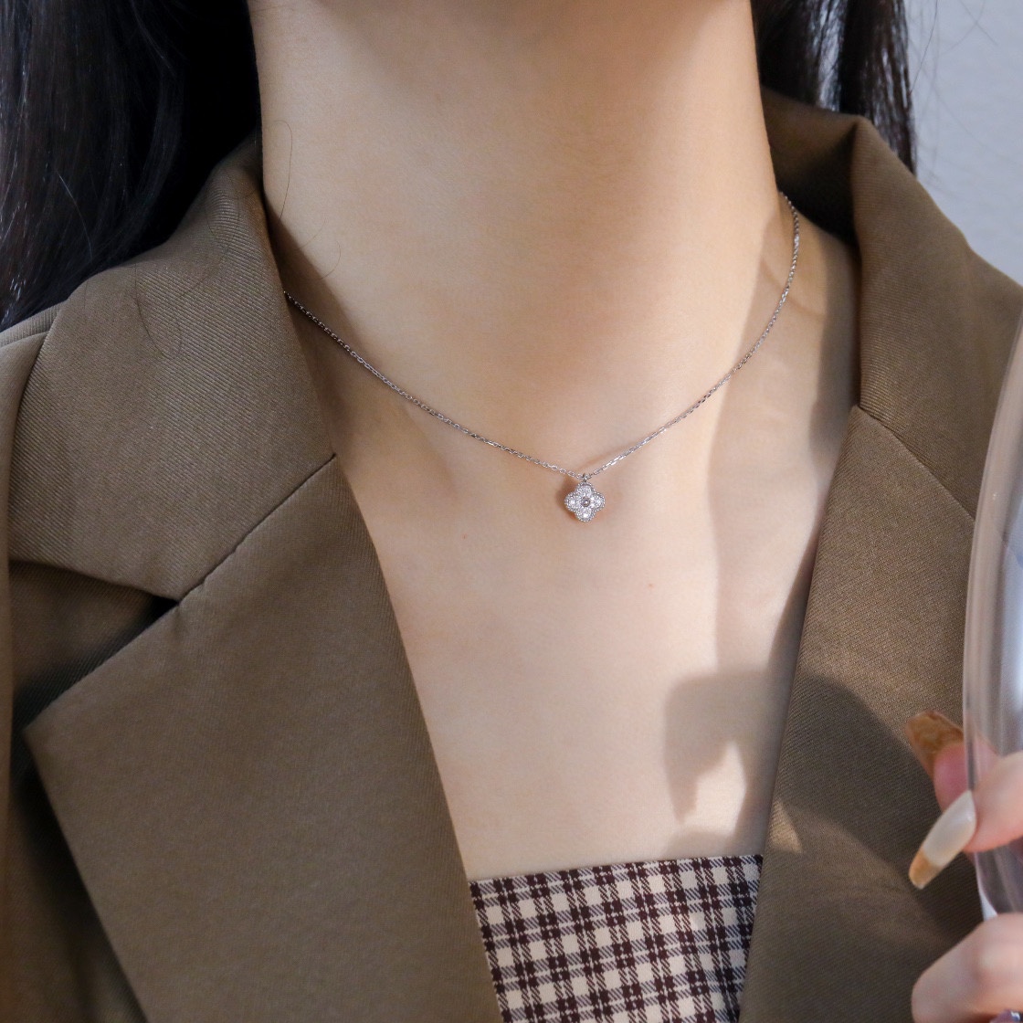 Van Cleef & Arpels vca mini四叶草满钻项链 统一升级链条