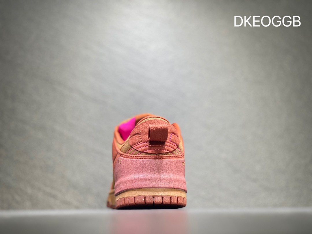 300 Nike SB dunk Low 低帮休闲运动滑板板鞋  DH4402-200