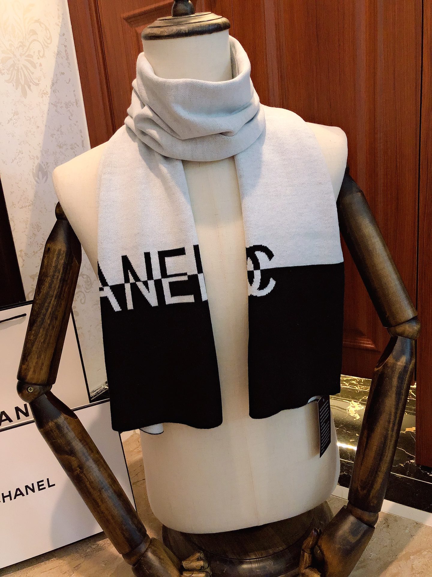香奈儿 Chanel 传世高定桑蚕丝丝巾围巾 #1CDF7FE4 2