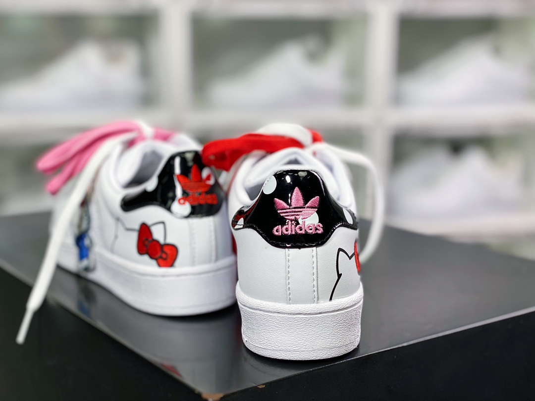 180  IP《Hello Kitty》 x Originals Superstar"Whit Black Beaded"贝壳头系列低帮GW7168