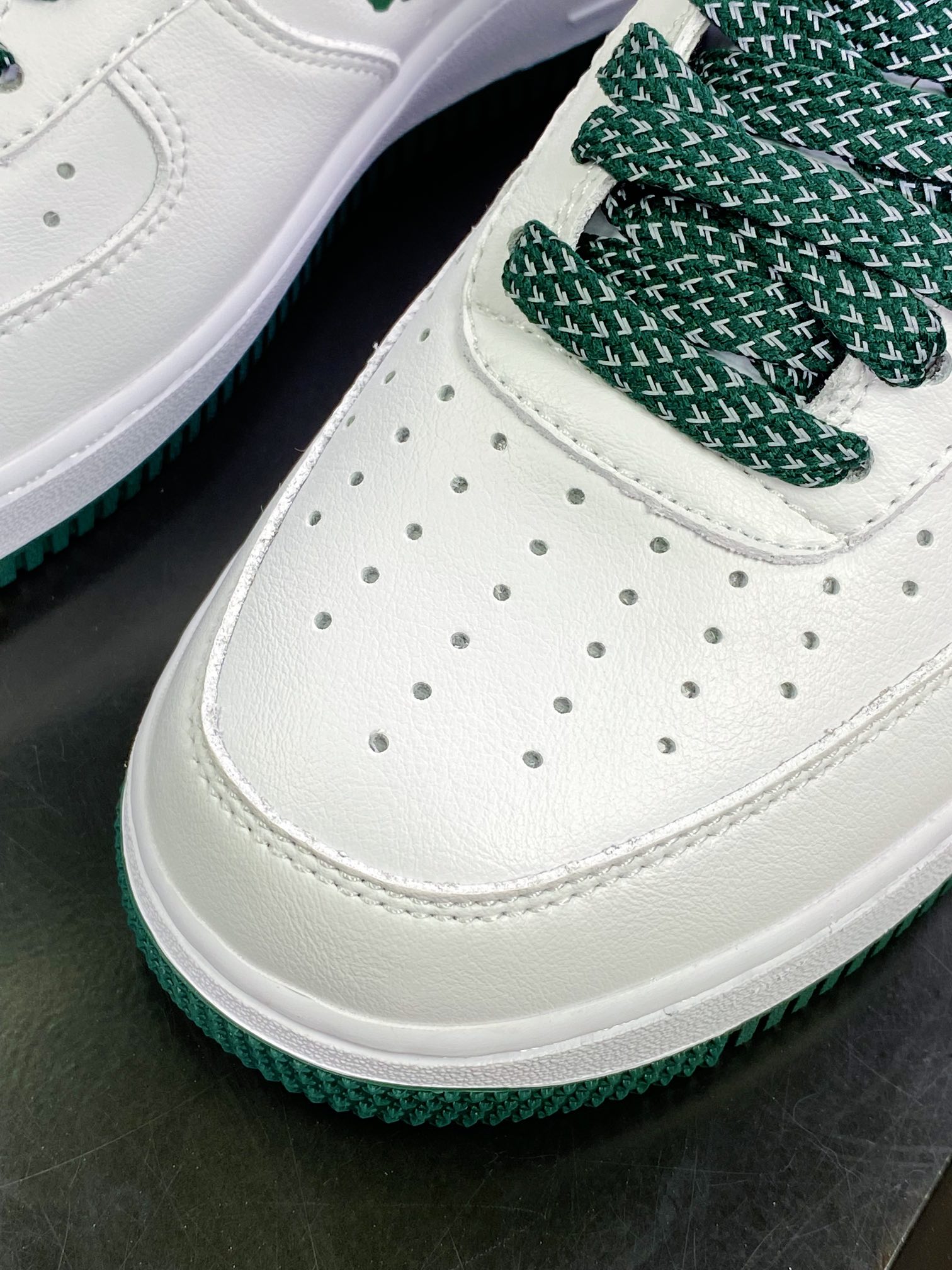 240 Air Force 1Low '07 LV8"Giannis Antetokounmpo 34"空军一号NX2234-113