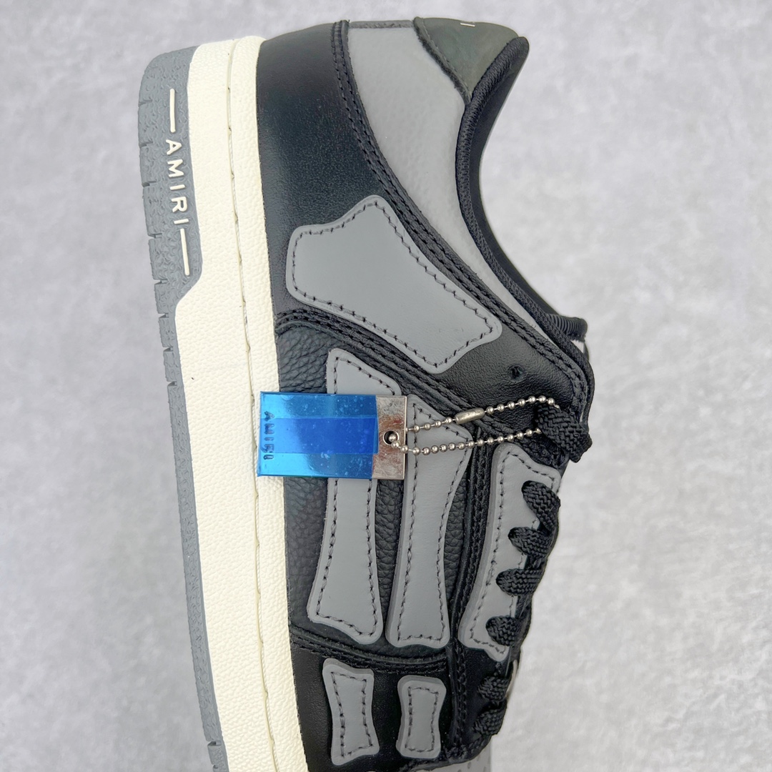 图片[6]-＃LJ渠道版福利 AMIRI Skel Top Low Sneakers 洛杉矶街头之王 高奢·埃米尔 骨骼低帮板鞋 白黑 区分市面所有在售版本 正确鞋舌外翻细节 正确骨头形状 正确双层加厚皮料 市面唯一正确批次 全套配件及包装物 鞋面采用手工切割和边缘涂漆的皮革和骨头贴花 并具有真皮鞋面和模压EVA鞋垫 高密度的电脑车线工艺 尺码：40 41 42 43 44 45-选品中心