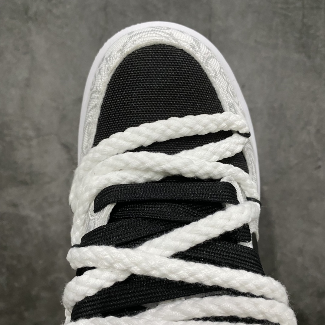 图片[5]-Nike SB Dunk Low SEE 气泡水母 腰果花 解构抽绳鞋带 手提翻盖礼盒装 原装头层材料 独家版型蒸餾加工 帶來的是更好的视觉和脚感体验 大厂纯原品质出货 清洁度 电绣工艺 皮料切割干净无任何毛边 细节完美 货号：DJ9955-100 尺码：36 36.5 37.5 38 38.5 39 40 40.5 41 42 42.5 43 44 45 46-选品中心