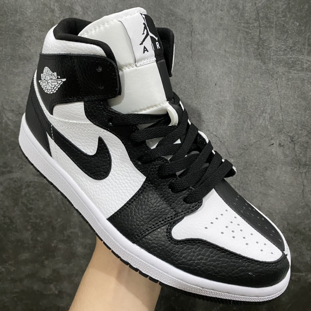 图片[3]-D版Air Jordan AJ1 Mid 中帮 熊猫黑白阴阳DR0501-101 原厂内置全掌气垫 A模大底 头层小牛皮 鞋舌AJ原厂专用牛津布+AJ专用反口珍珠布+原厂无杂质高弹内里海棉 特殊封边弹力鞋带 全网唯一头层牛皮 原鞋开模 拒绝公底 购置公司同步原材料 原汁原味 忠于原版‼️ 尺码：36 36.5 37.5 38 38.5 39 40 40.5 41 42 42.5 43 44 44.5 45 46 47.5-选品中心