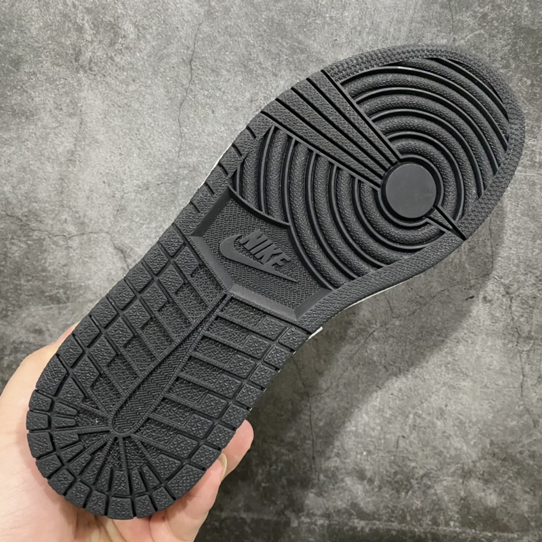 图片[8]-D版Air Jordan AJ1 Mid 中帮 熊猫黑白阴阳DR0501-101 原厂内置全掌气垫 A模大底 头层小牛皮 鞋舌AJ原厂专用牛津布+AJ专用反口珍珠布+原厂无杂质高弹内里海棉 特殊封边弹力鞋带 全网唯一头层牛皮 原鞋开模 拒绝公底 购置公司同步原材料 原汁原味 忠于原版‼️ 尺码：36 36.5 37.5 38 38.5 39 40 40.5 41 42 42.5 43 44 44.5 45 46 47.5-选品中心