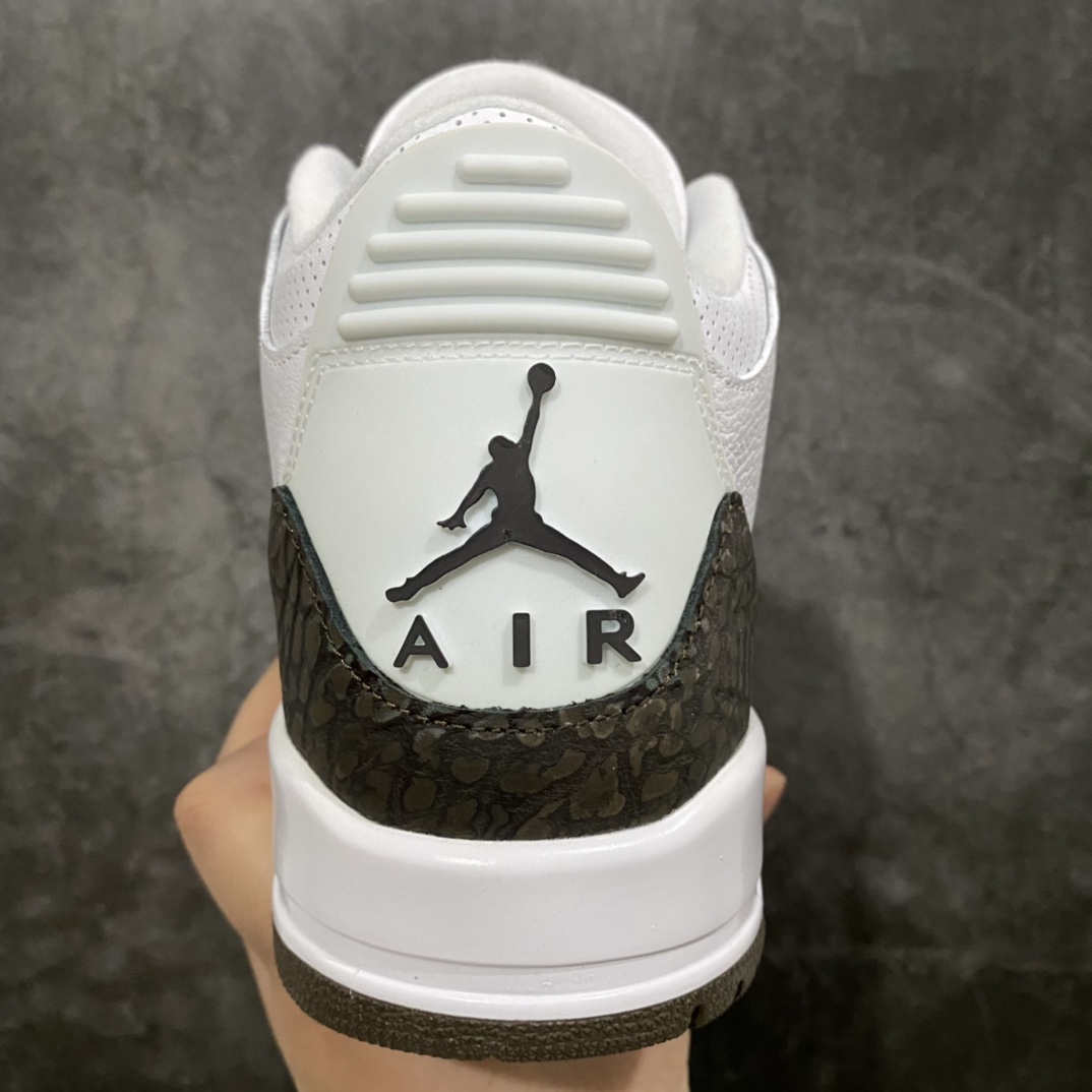 图片[4]-Air Jordan AJ3 Retro 摩卡配色 136064-122 完美还原细节 原装进口皮料 正确石头纹 纳帕纹结合 原厂私磨 正品鞋型 鞋舌飞人刺绣针数立体讲究精细 原厂中底钢印 欢迎对比正品原鞋 尺码：40.5 41 42 42.5 43 44 44.5 45 46 47.5-选品中心
