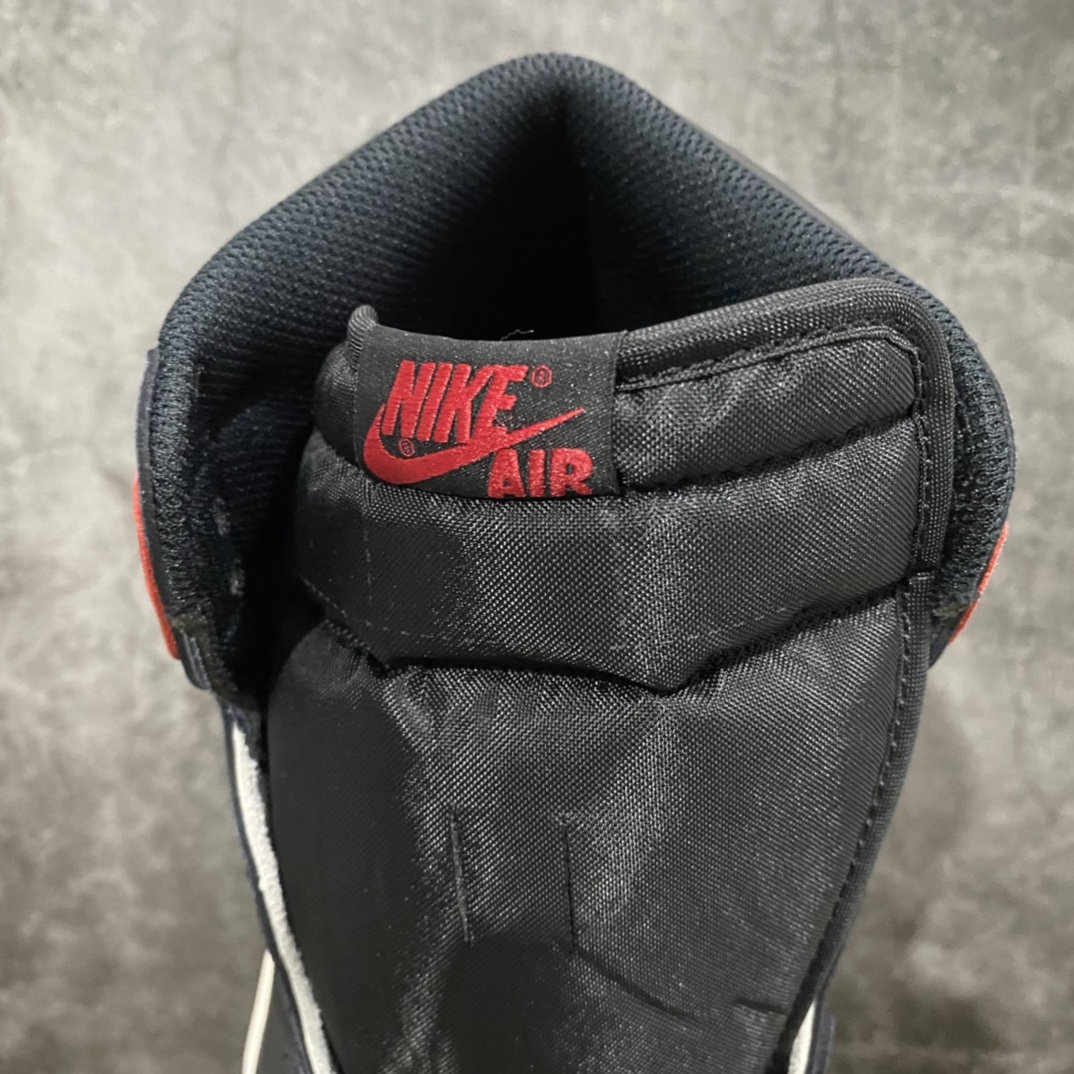 图片[8]-❗ 外贸Air Jordan AJ1Retro Bred toe 黑红脚趾 555088-610 原底面 原厂油墨 3D高频立体飞翼 字体大小色泽亮度均保持原鞋一致 全部原厂特供皮料 原厂配方烧制的大底 原厂核心技术 原厂拉帮手法 中底布自然渗透 最正宗的AJ1的屁股 钩子 外领口饰片 鞋头 防泥片 鞋眼片 全部采用原厂电脑车 针距 边距完全同步原鞋 最正宗的原鞋即视感 尺码 40 40.5 41 42 42.5 43 44 44.5 45 46 47.5-选品中心