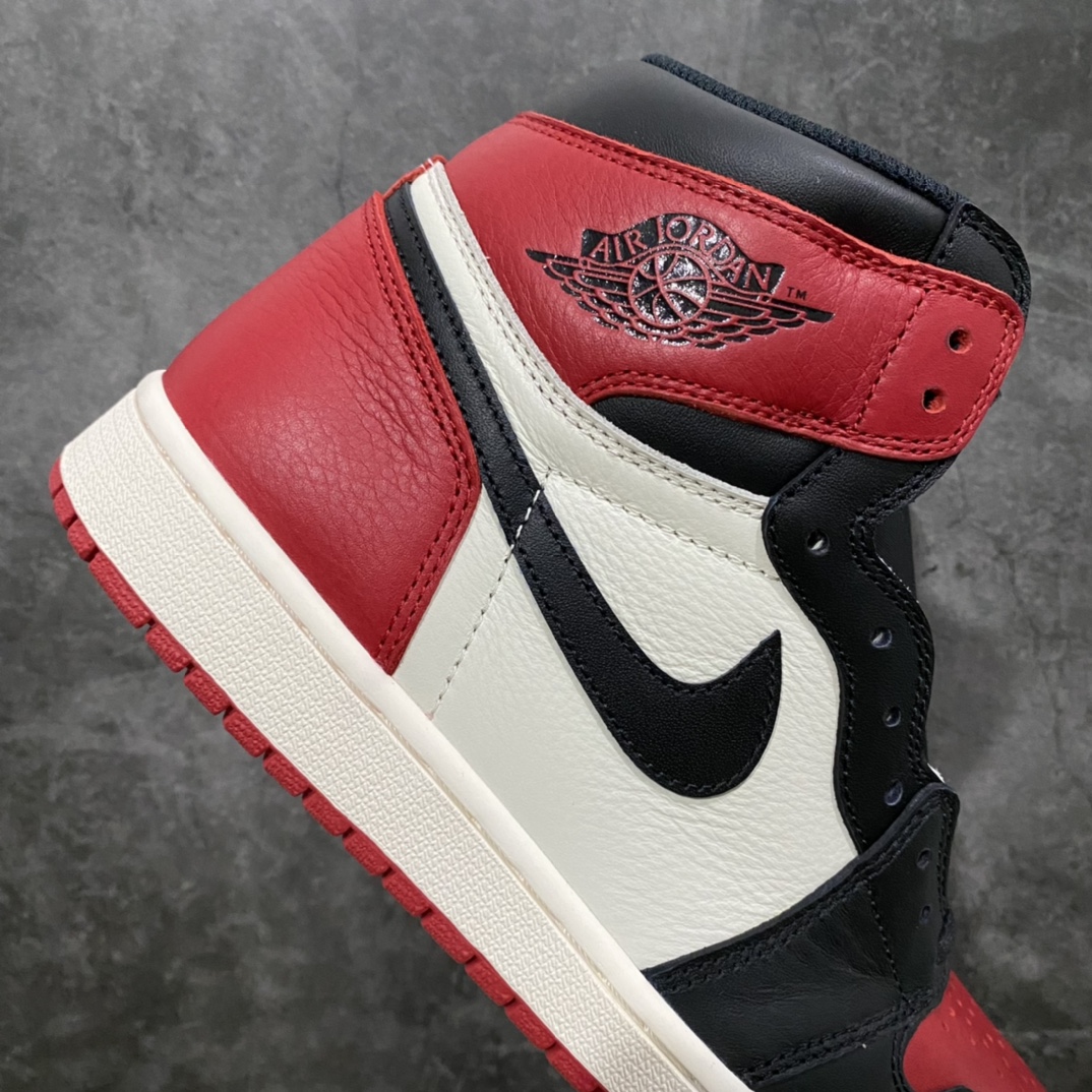 图片[7]-❗ 外贸Air Jordan AJ1Retro Bred toe 黑红脚趾 555088-610 原底面 原厂油墨 3D高频立体飞翼 字体大小色泽亮度均保持原鞋一致 全部原厂特供皮料 原厂配方烧制的大底 原厂核心技术 原厂拉帮手法 中底布自然渗透 最正宗的AJ1的屁股 钩子 外领口饰片 鞋头 防泥片 鞋眼片 全部采用原厂电脑车 针距 边距完全同步原鞋 最正宗的原鞋即视感 尺码 40 40.5 41 42 42.5 43 44 44.5 45 46 47.5-选品中心
