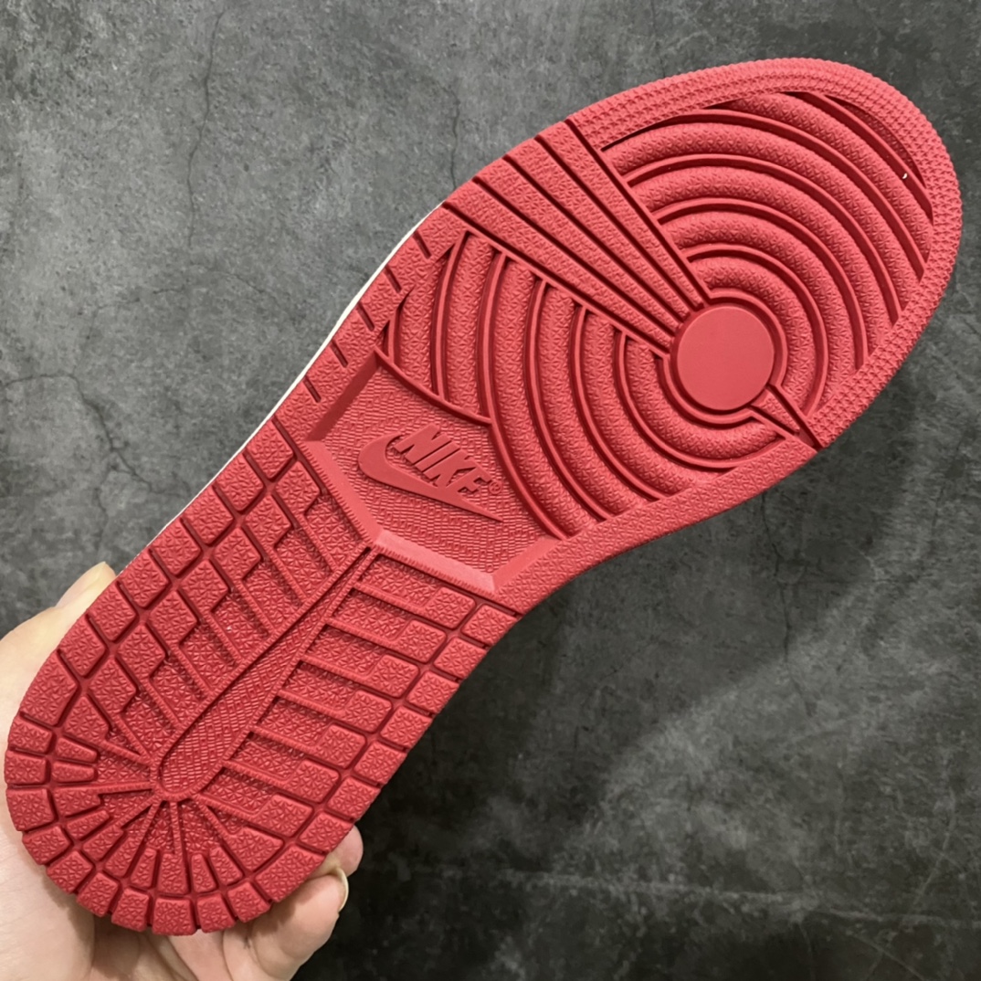 图片[9]-❗ 外贸Air Jordan AJ1Retro Bred toe 黑红脚趾 555088-610 原底面 原厂油墨 3D高频立体飞翼 字体大小色泽亮度均保持原鞋一致 全部原厂特供皮料 原厂配方烧制的大底 原厂核心技术 原厂拉帮手法 中底布自然渗透 最正宗的AJ1的屁股 钩子 外领口饰片 鞋头 防泥片 鞋眼片 全部采用原厂电脑车 针距 边距完全同步原鞋 最正宗的原鞋即视感 尺码 40 40.5 41 42 42.5 43 44 44.5 45 46 47.5-选品中心