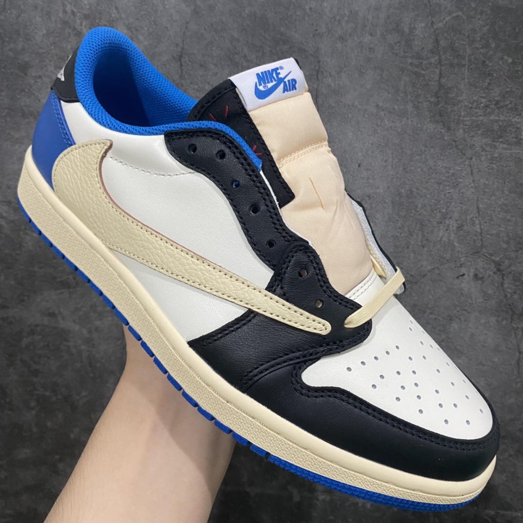 图片[3]-PK纯原 Travis Scott x Fragment x Air Jordan AJ1 Low OG SP 三方联名闪电倒勾低帮 DM7866-140 原盒原配 外盒透明胶套 内侧字体 工整带凹凸感 原厂拉帮工艺 针距密度一致 全新升级网板中底 原楦原纸板开发 后跟弧度收口自然不对折 极致一眼正品既视感 原厂皮料 进口玻璃冲刀皮料裁剪零毛边 承诺百分百一致原鞋 全鞋电脑针车工艺 鞋面清洁度最高QC检验标准 控制溢胶 飞翼3D高频深度立体 鞋盒、防尘纸 均采购来自原厂 尺码：36 36.5 37.5 38 38.5 39 40 40.5 41 42 42.5 43 44 44.5 45 46 47.5-选品中心