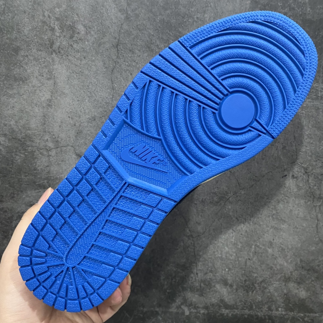 图片[9]-PK纯原 Travis Scott x Fragment x Air Jordan AJ1 Low OG SP 三方联名闪电倒勾低帮 DM7866-140 原盒原配 外盒透明胶套 内侧字体 工整带凹凸感 原厂拉帮工艺 针距密度一致 全新升级网板中底 原楦原纸板开发 后跟弧度收口自然不对折 极致一眼正品既视感 原厂皮料 进口玻璃冲刀皮料裁剪零毛边 承诺百分百一致原鞋 全鞋电脑针车工艺 鞋面清洁度最高QC检验标准 控制溢胶 飞翼3D高频深度立体 鞋盒、防尘纸 均采购来自原厂 尺码：36 36.5 37.5 38 38.5 39 40 40.5 41 42 42.5 43 44 44.5 45 46 47.5-选品中心