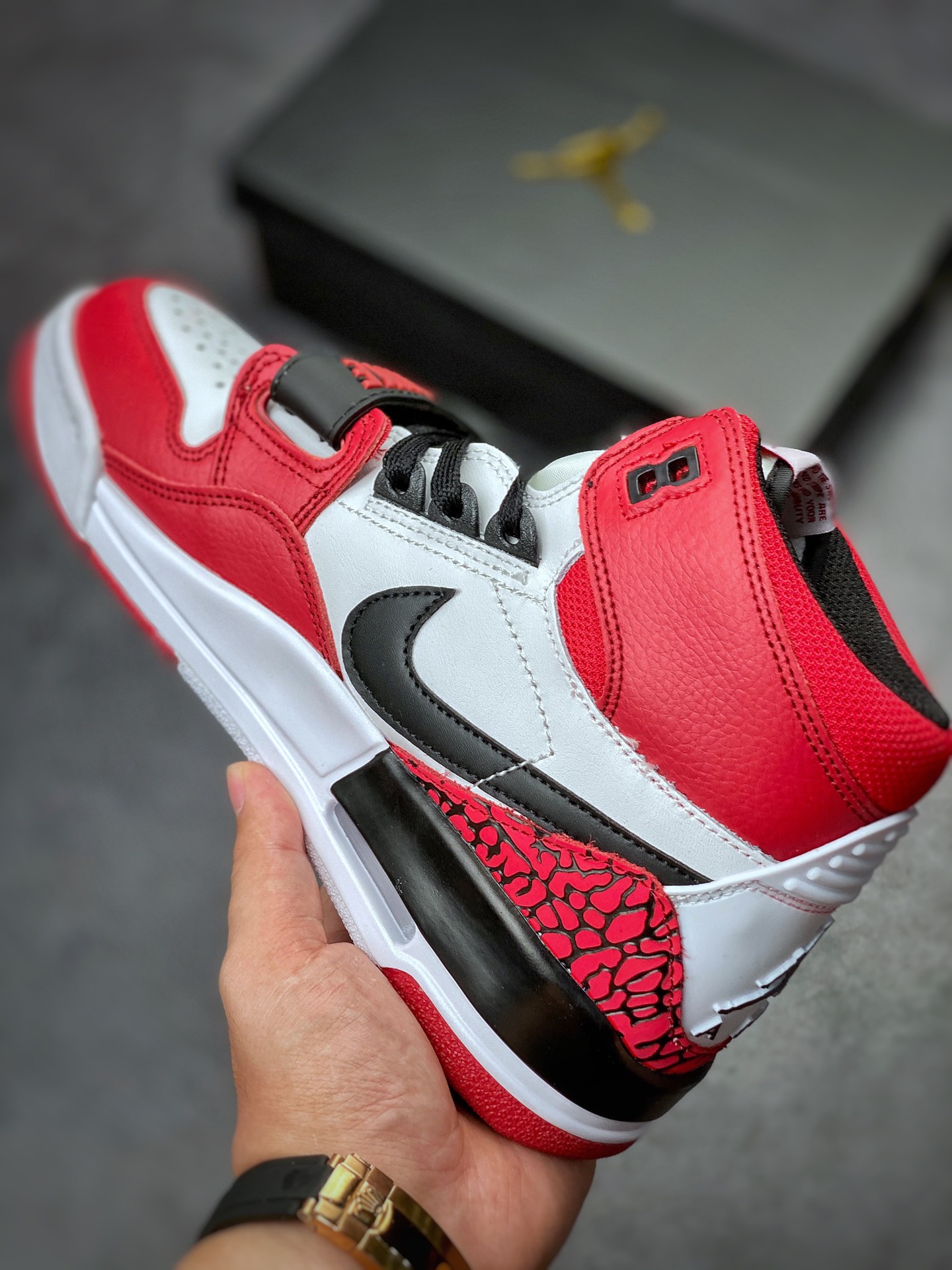 210 Air Jordan Legacy 312 白红 CD7069-116