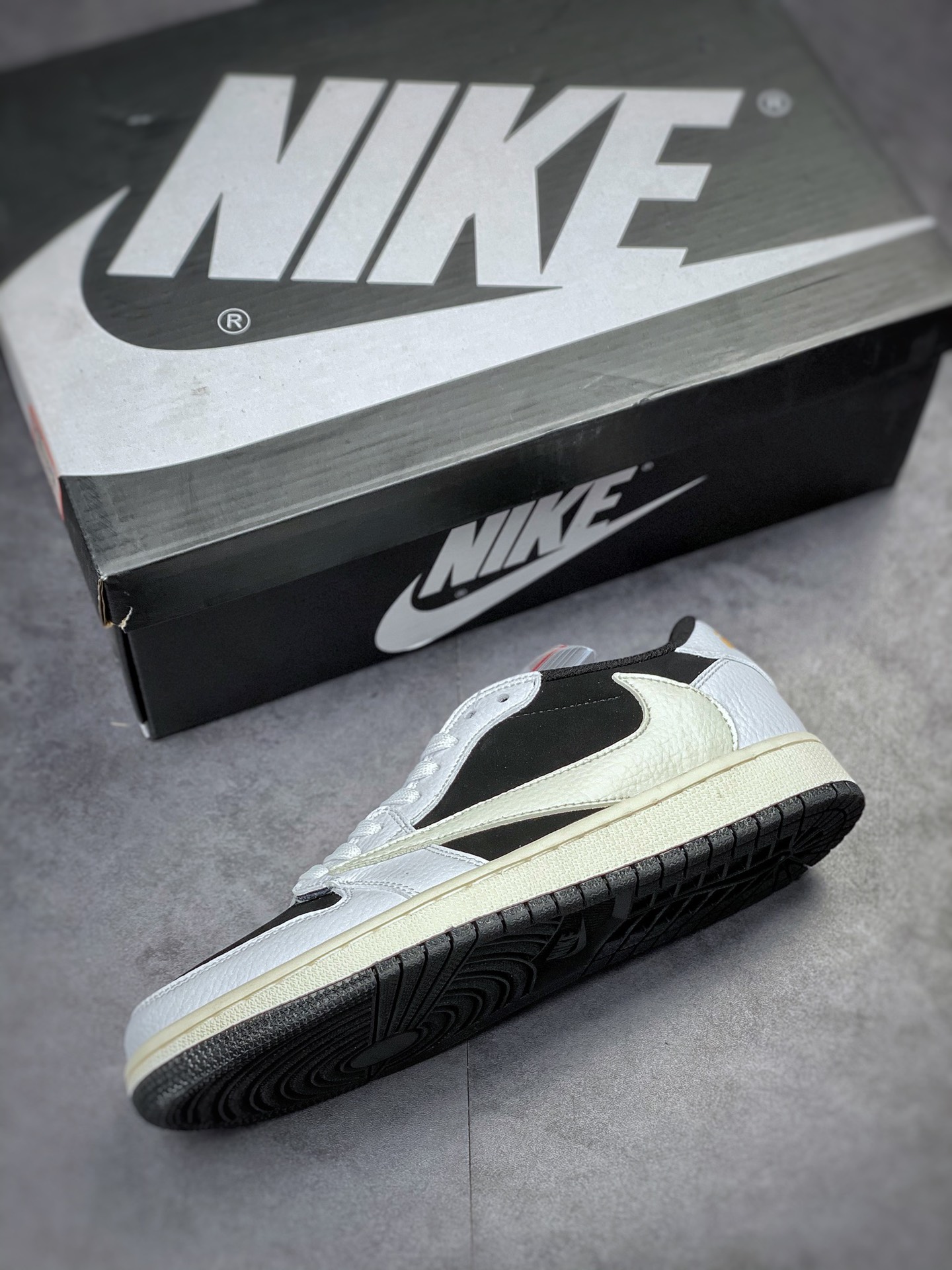 180 Fragment x TS x Air Jordan 1 Low 三方联名倒钩低帮 DM7866-002