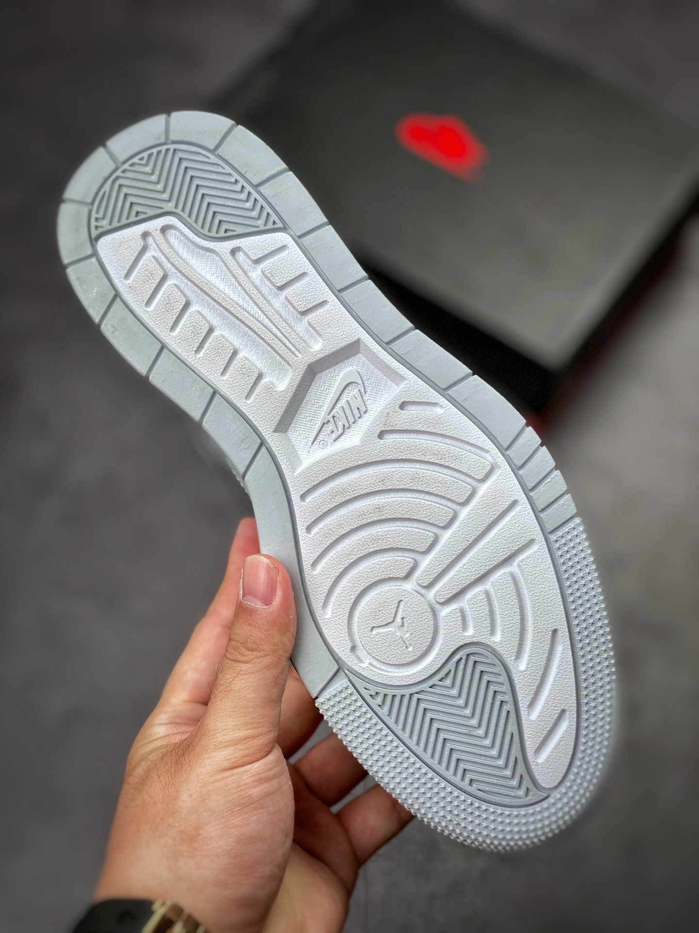 160 Air Jordan 1 Elevate Low SE 厚底复古篮球鞋DX6069-101