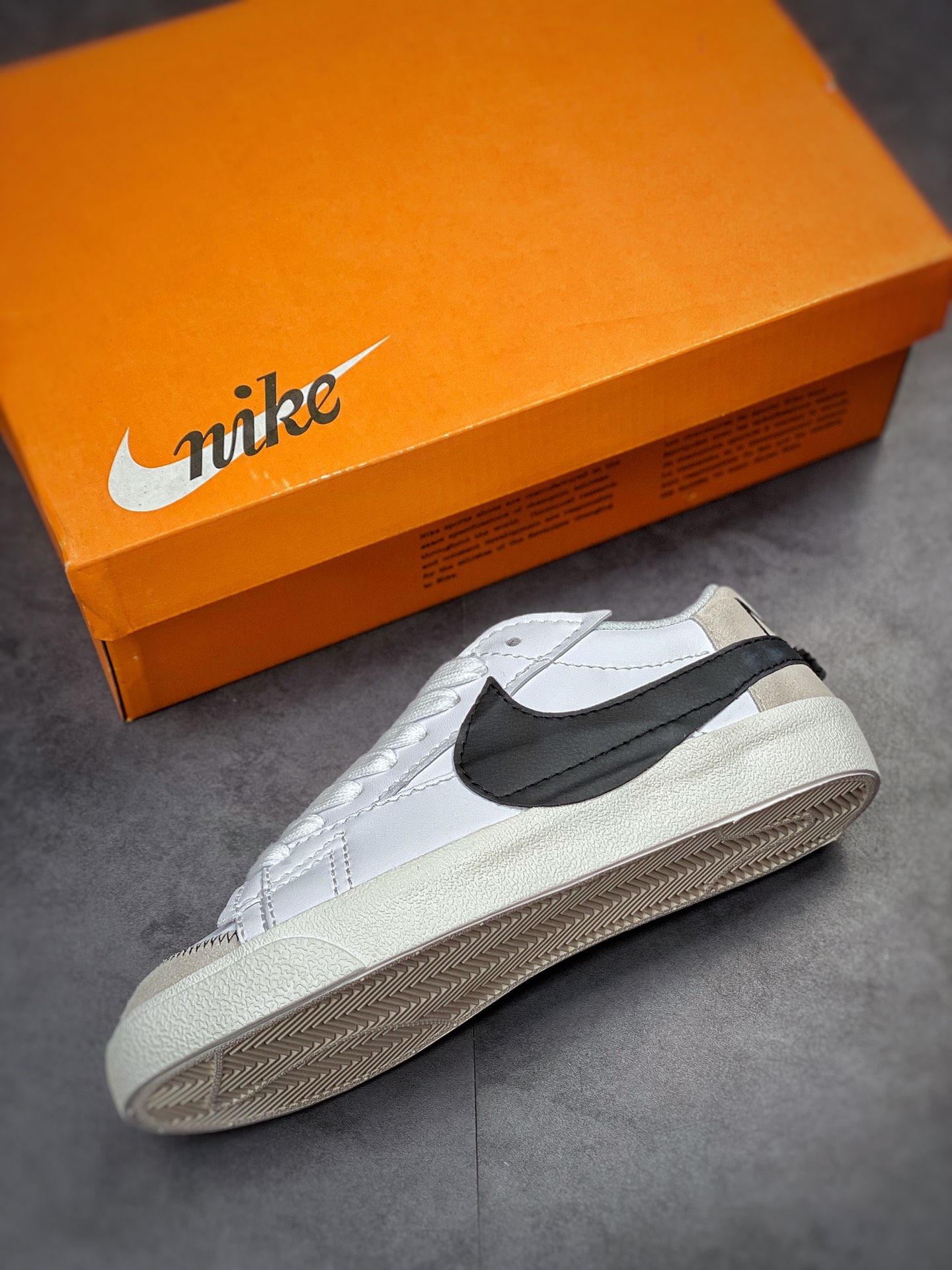 160 Nike Blazer Low 77 JUMBO 复古经典开拓者 DN2158-101