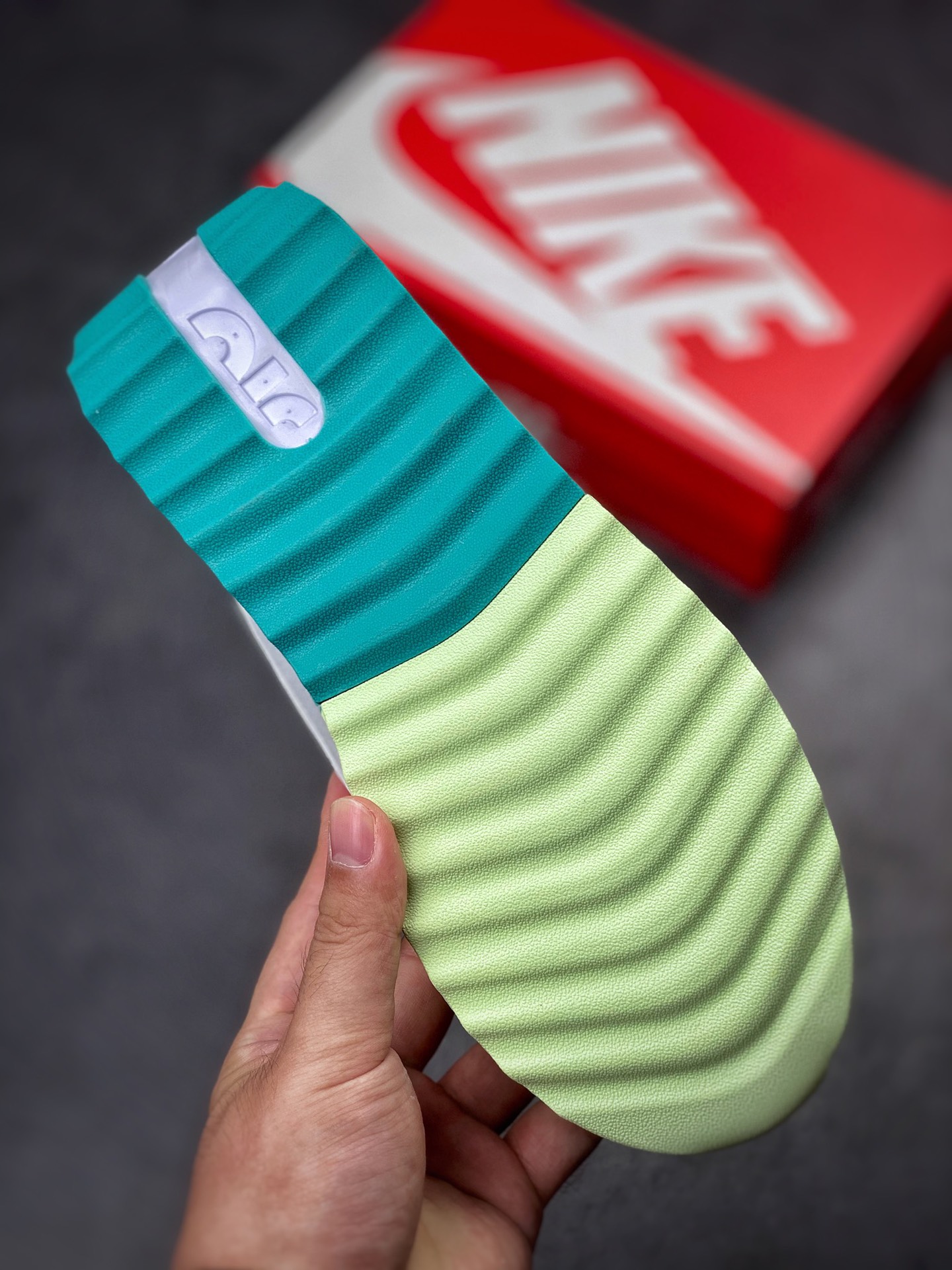 220 NIKE Air Max Dawn 黎明系列 DX3717-100