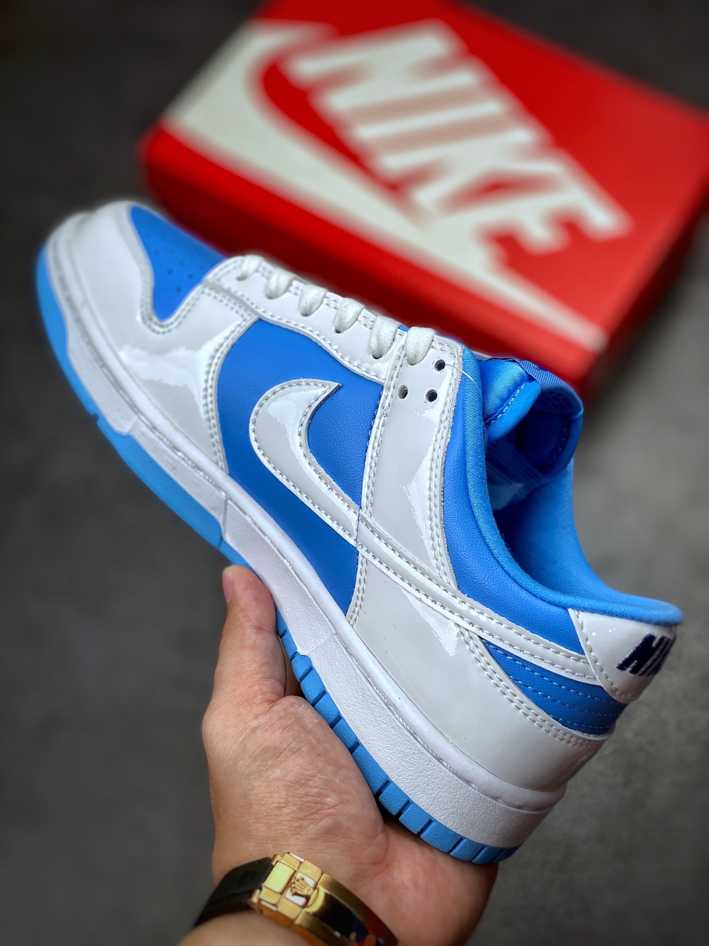 280 Nike SB Dunk Low 漆皮白蓝 DJ9955-101