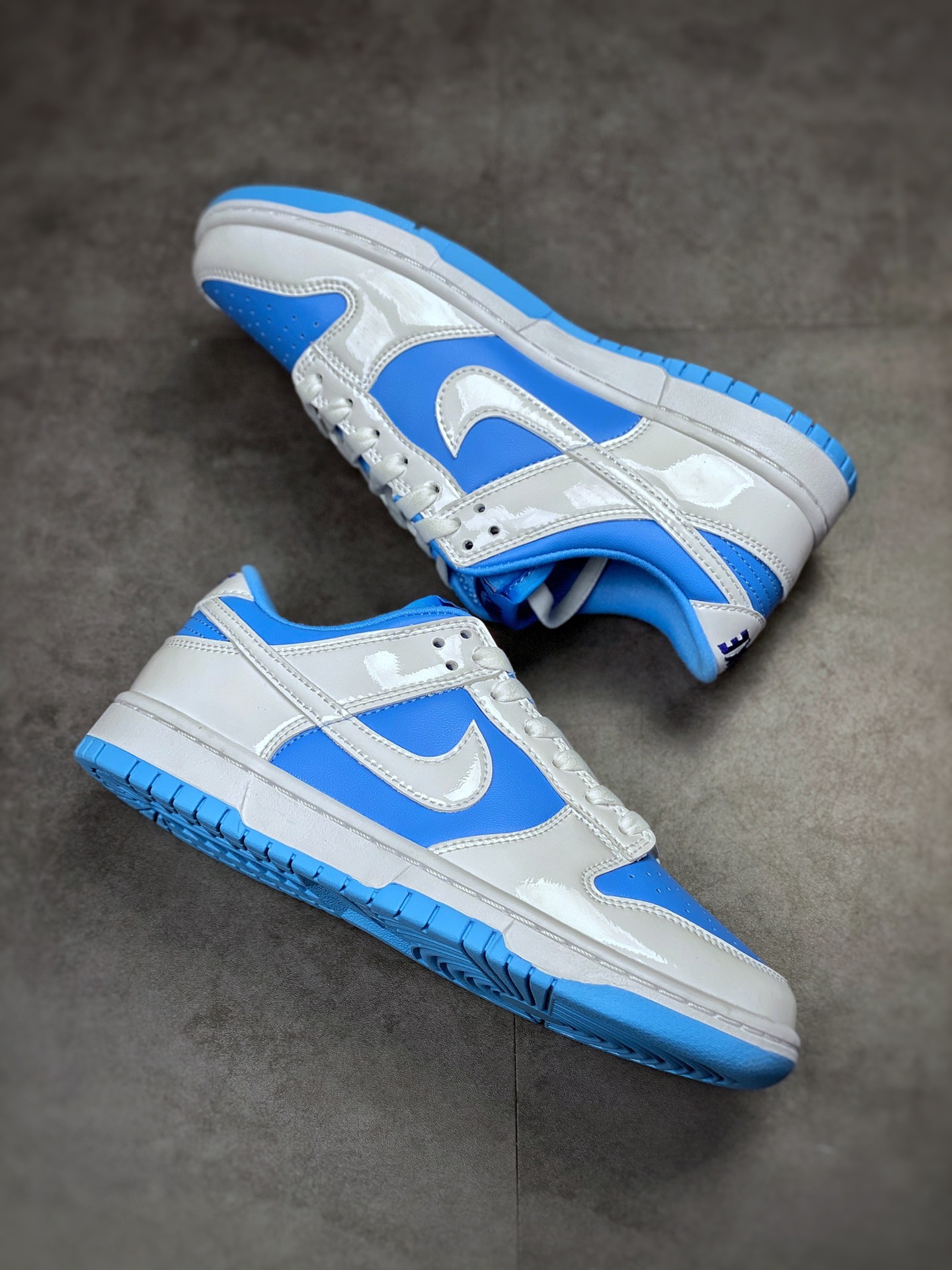 280 Nike SB Dunk Low 漆皮白蓝 DJ9955-101