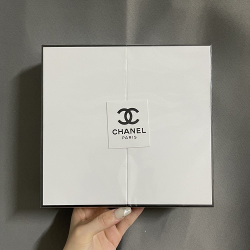 Chanel Gabrielle Scented Bath Set - Luxurious Shower Gel & Body Lotion 1 Chanel Gabrielle Scented Bath Set - Luxurious Shower Gel & Body Lotion