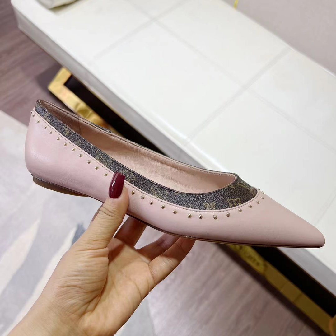 NO:872126,[0.5cm heel height. Flat bottom] New style imported calfskin + special imported presbyopic fabric. Full sheepskin lining inside the foot pad. Imported logo genuine leather outsole. Perfect rivet design to create the most beautiful single product. Color: black with presbyopia, pink with presbyopia. Size: 35-40 (34, 41, custom-made, non-returnable, non-exchangeable), single shoes, cowhide, sheepskin19860909【0.5cm跟高.平底】 新款 面料进口小牛皮+专用进口老花面料 .垫脚内里全羊皮.大底进口logo真皮底 .完美柳钉设计 ,打造最美单品.颜色黑色拼老花  粉色拼老花 码数35-40 (34,41订做不退不换）,单鞋,cowhide,sheepskin,Women's Shoes