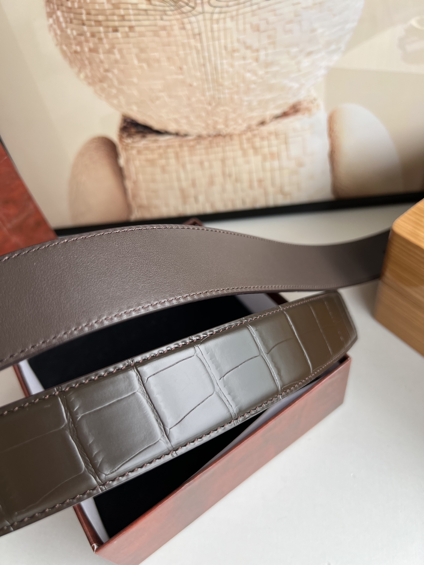 Stefano Ricci Male Belt: Classic Steel Eagles with Metal Buttons and Alligator Texture - 图片 7