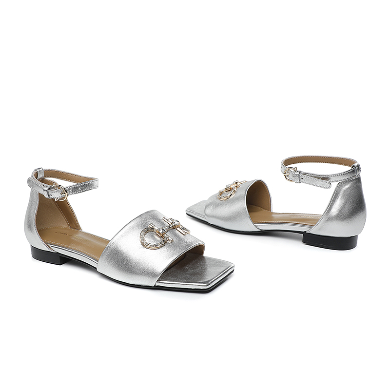 Silver Mixed Seed Sheep Rubber Outsole: P220m Leather Outsole: P255m Yardage: 35-44 Factory No.: 959