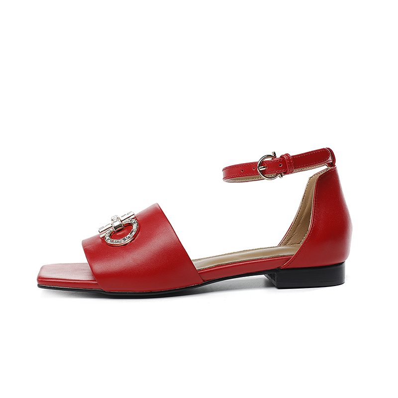 Rojo Piel de vaca Suela de goma: P220m Suela de cuero: P255m Yardage: 35-44 Nº de fábrica: 959-81 Ma