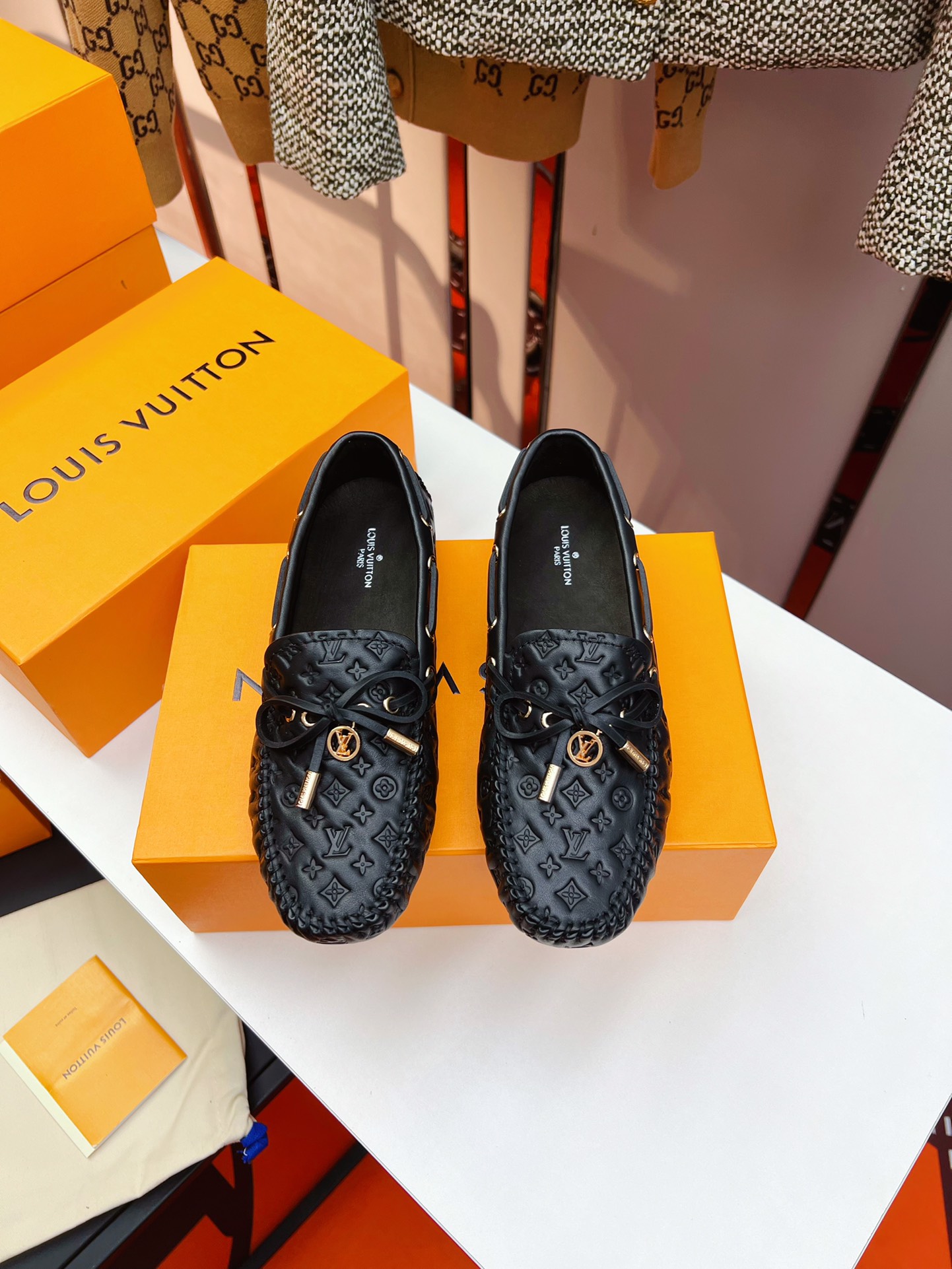 Louis Vuitton Chaussures Moccasin Cuir de vache Peu importe