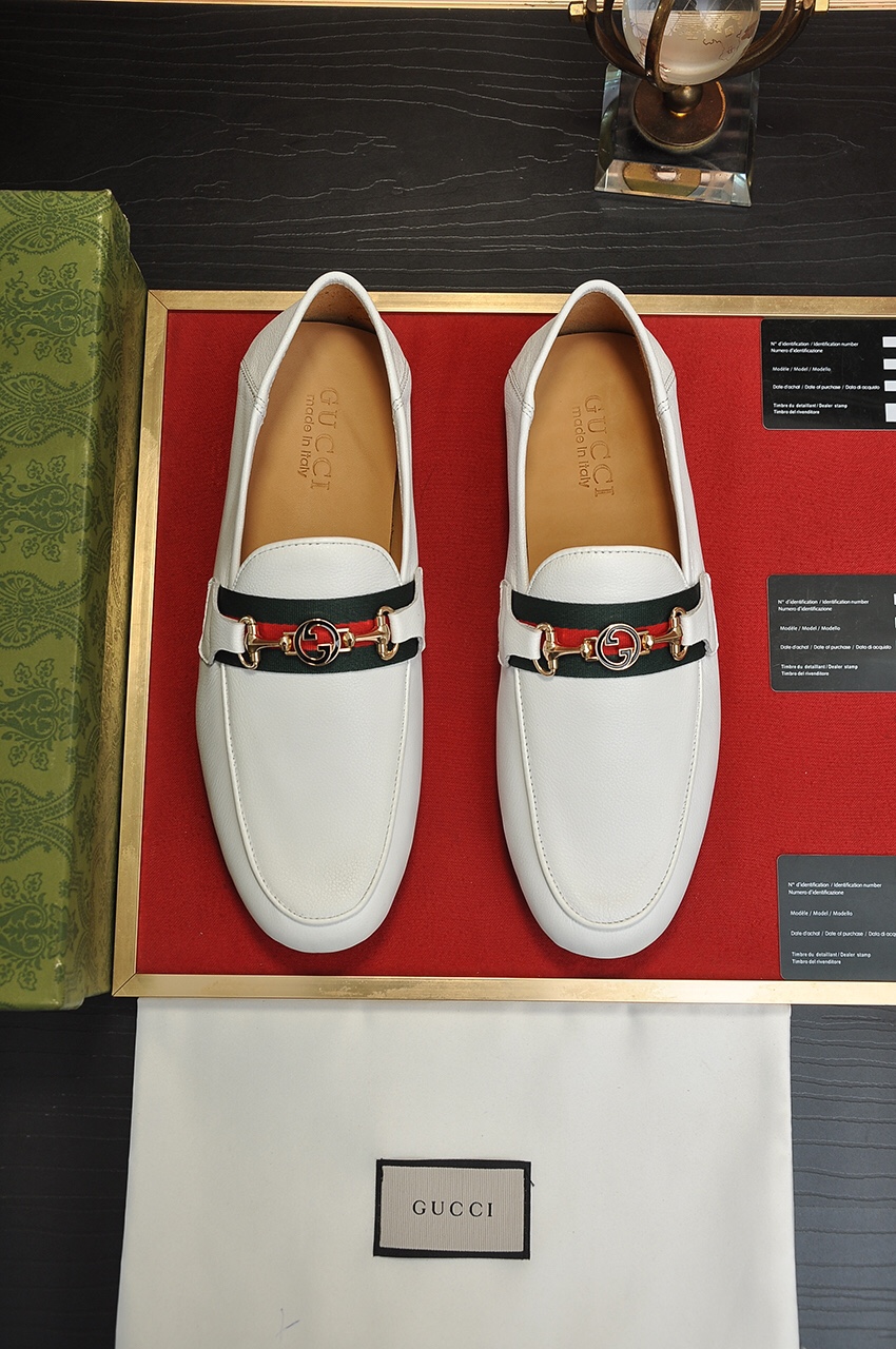 J0  Gucci  古奇  高端牛里 Gucci——顶级版本 Gucci  古奇 经典休闲皮鞋选用进口原版牛皮，内里头层舒适牛皮内里原版耐磨橡胶大底高品质精品码数38-44″},”title”:” Gucci  古奇  高端牛里 Gucci——顶级版本 Gucci  古奇 经典休闲皮鞋选用进口原版牛皮，内里头层舒适牛皮内里原版耐磨橡胶大底高品质精品码数38-44