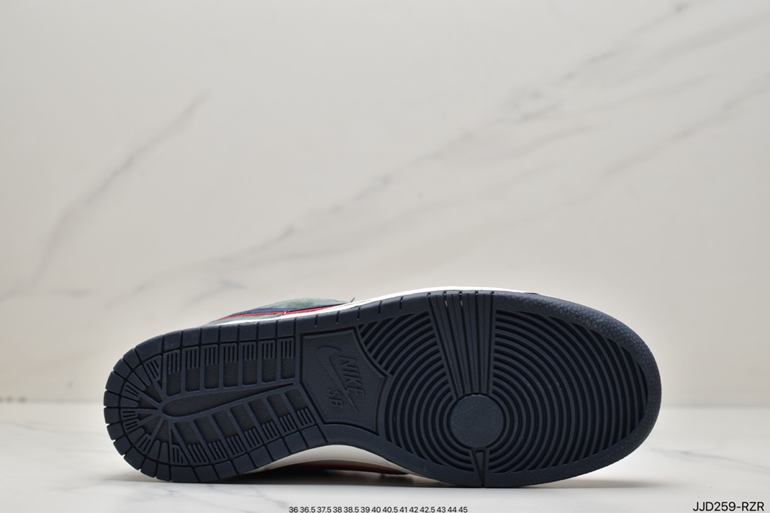 130 耐克Nike SB Zoom Dunk Low 板鞋LF0039-004