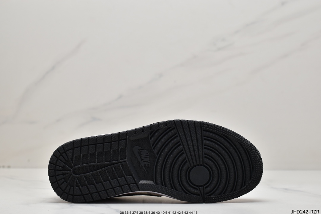 190 Travis Scott x Air Jordan 1 Low AJ1乔1低帮倒钩  1A9G62